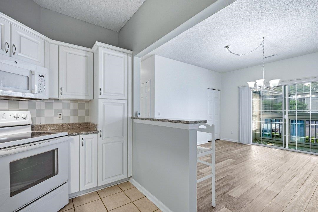 5101 Sweetwater Blvd. Property Photo 12