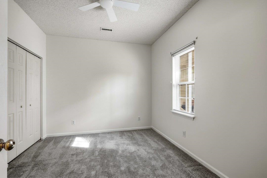 5101 Sweetwater Blvd. Property Photo 17
