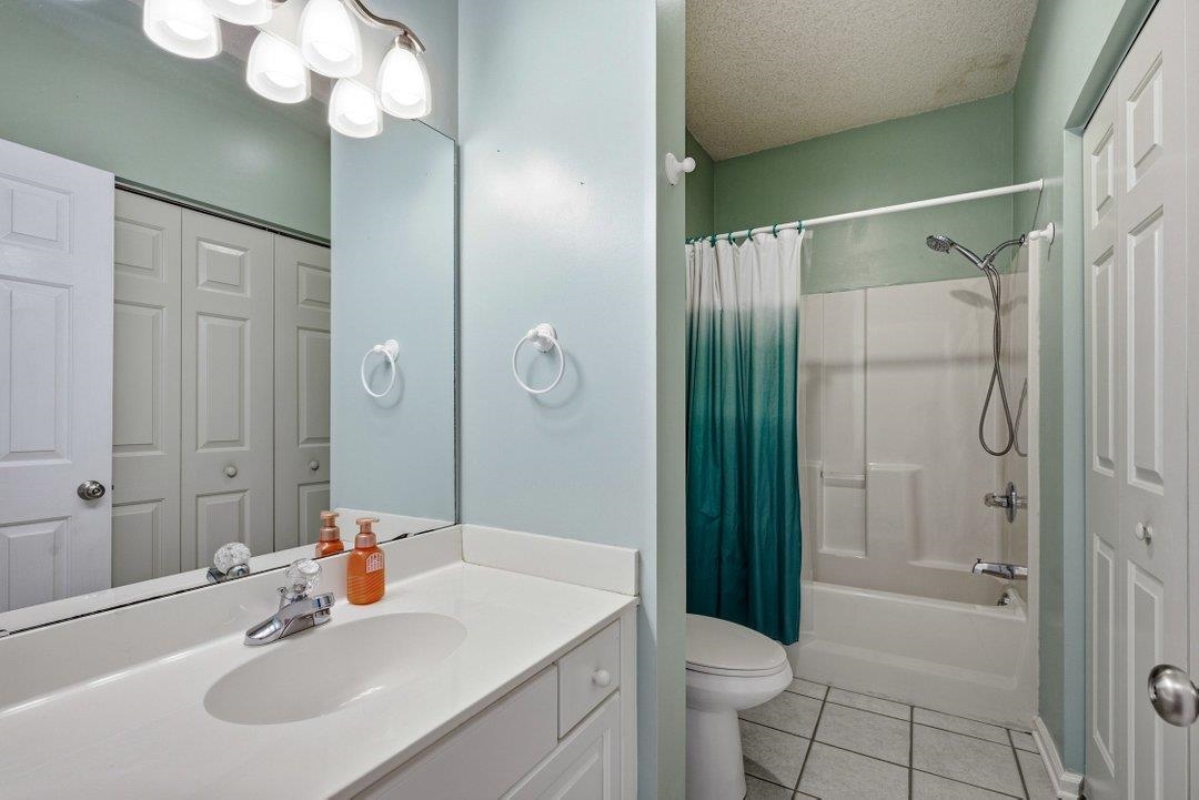 5101 Sweetwater Blvd. Property Photo 18
