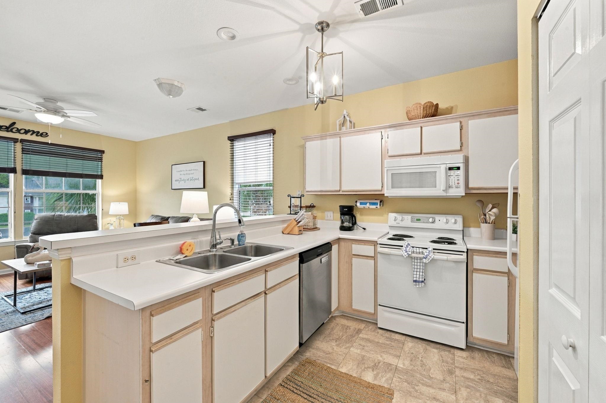 1298 River Oaks Dr. Property Photo 4