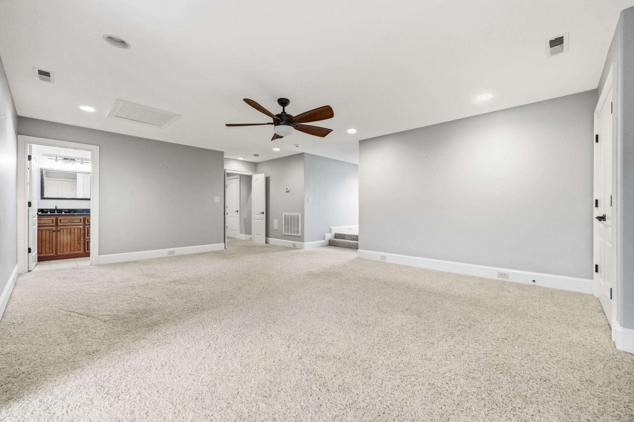 8065 Wacobee Dr. Property Photo 46