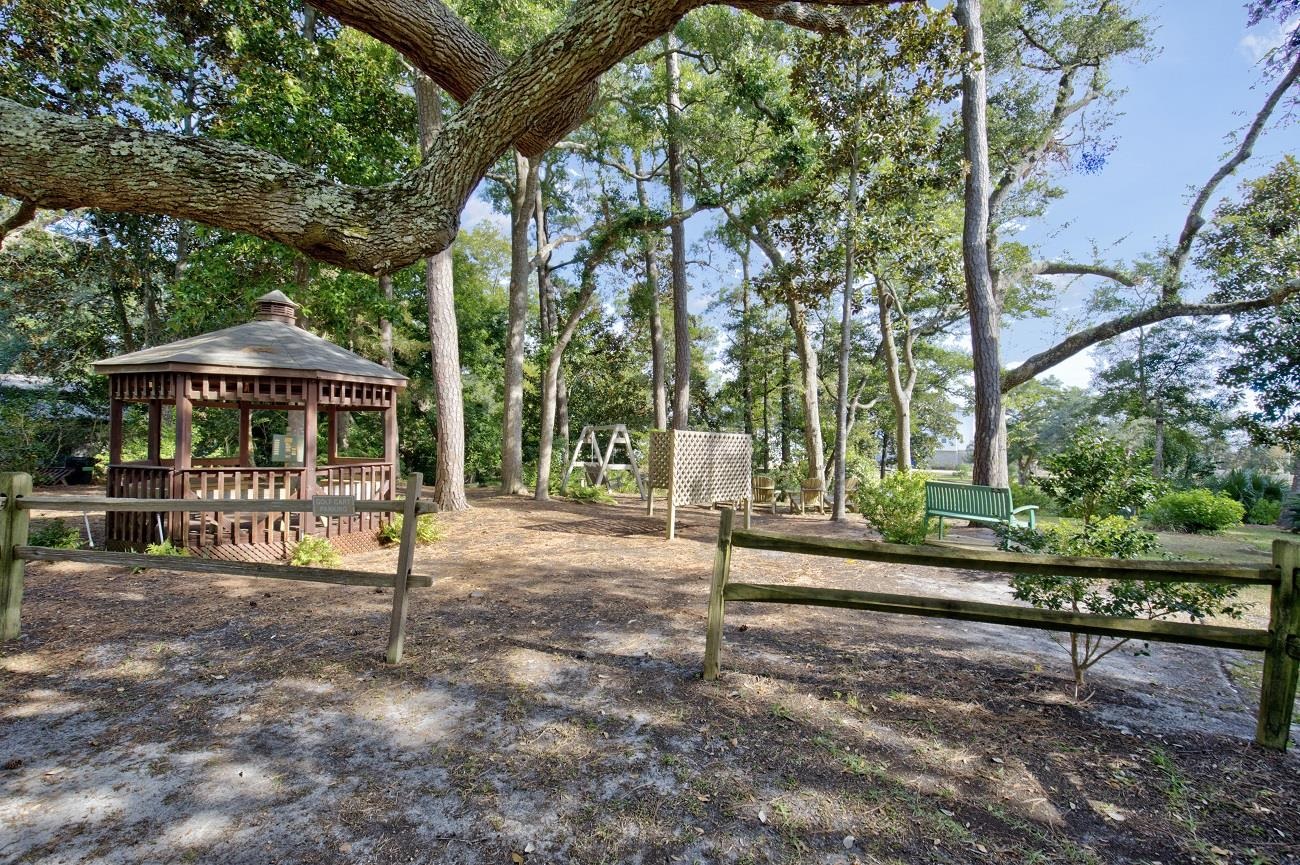 67 Cypress Ln. Property Photo 69