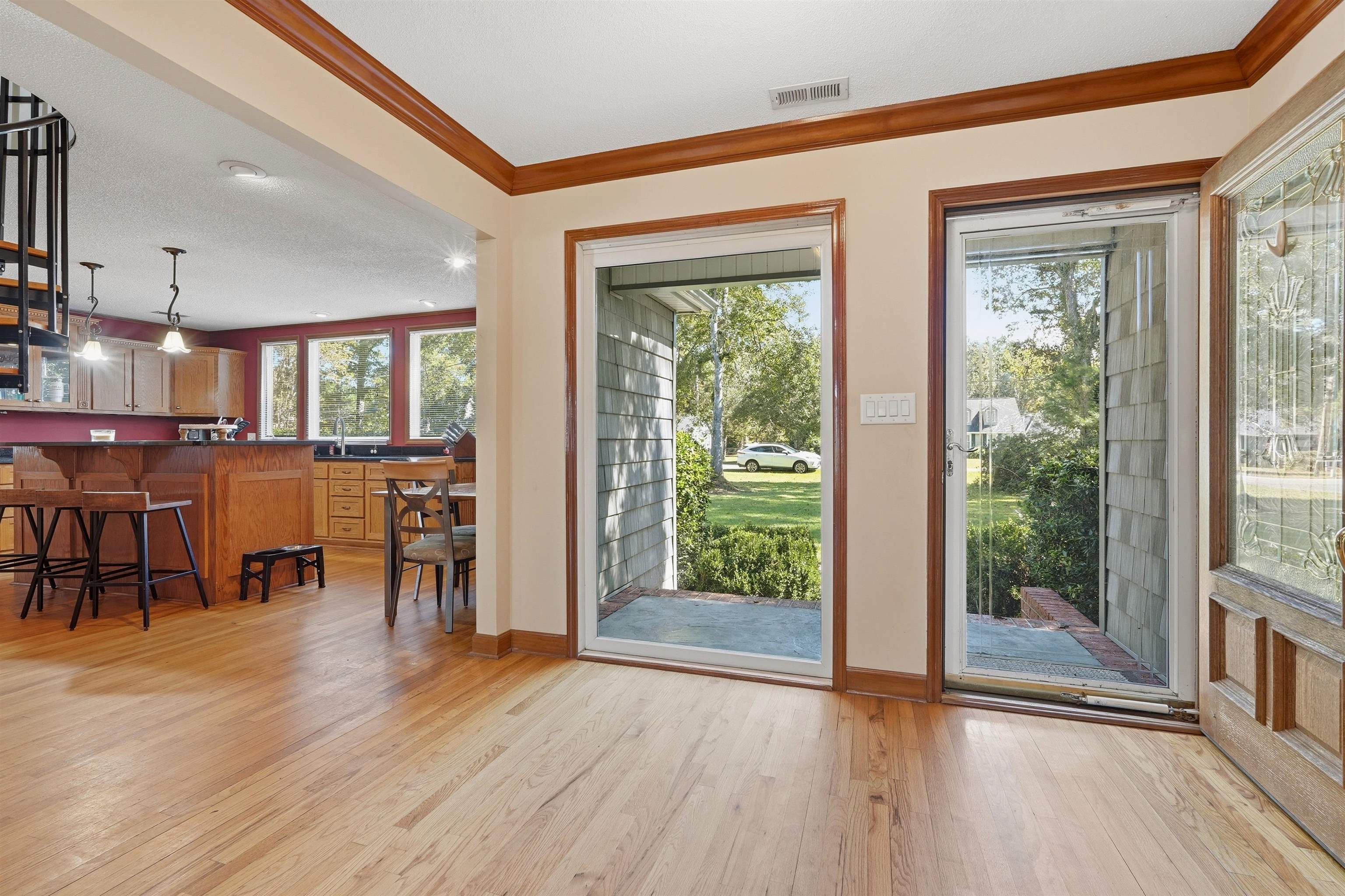 2515 Graham Rd. Property Photo 5
