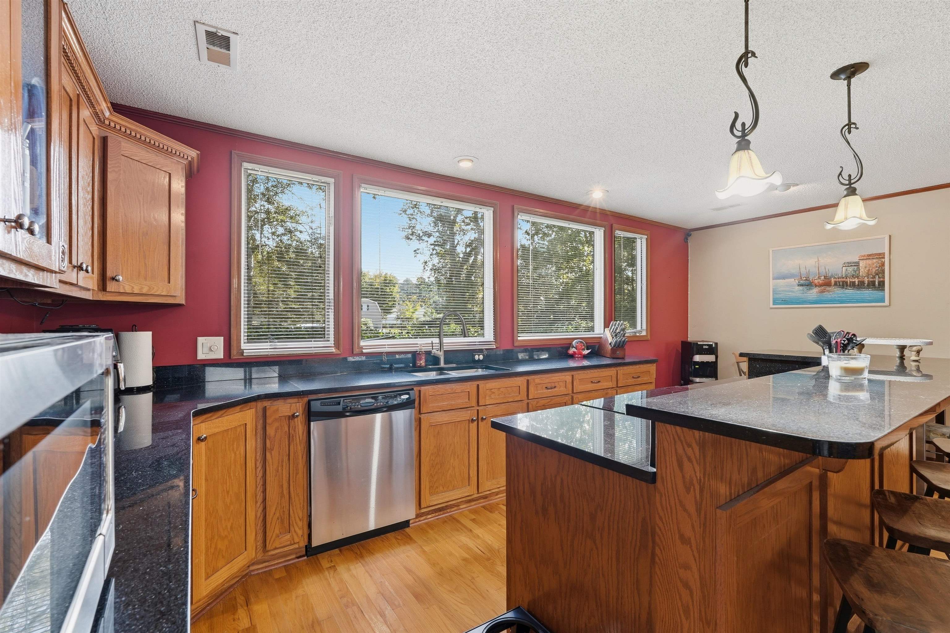 2515 Graham Rd. Property Photo 10