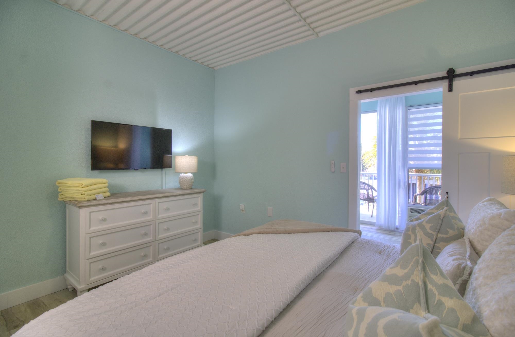 6803 N Ocean Blvd. Property Photo 10