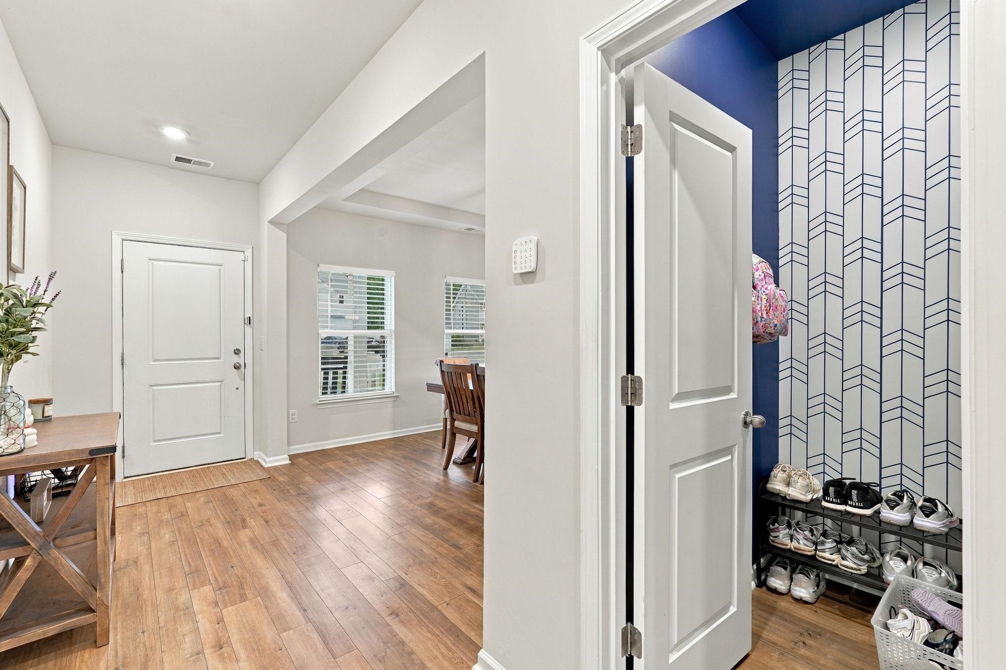 431 Craigflower Ct. Property Photo 39