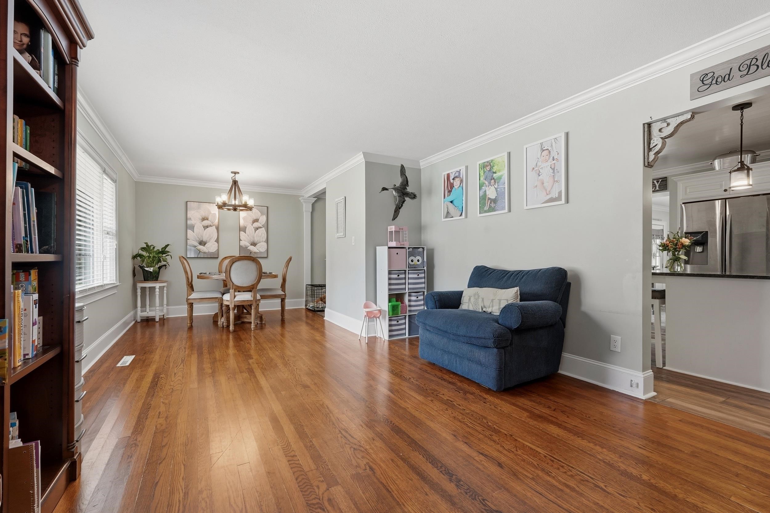 1310 Esdale Ln. Property Photo 4