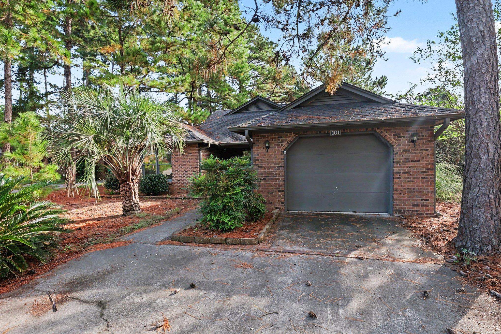 101 Moss Circle Property Photo 4