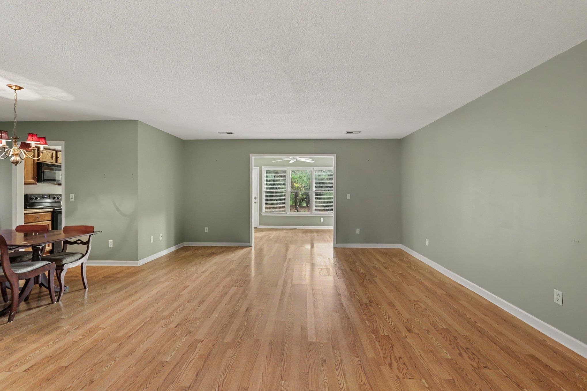 101 Moss Circle Property Photo 9