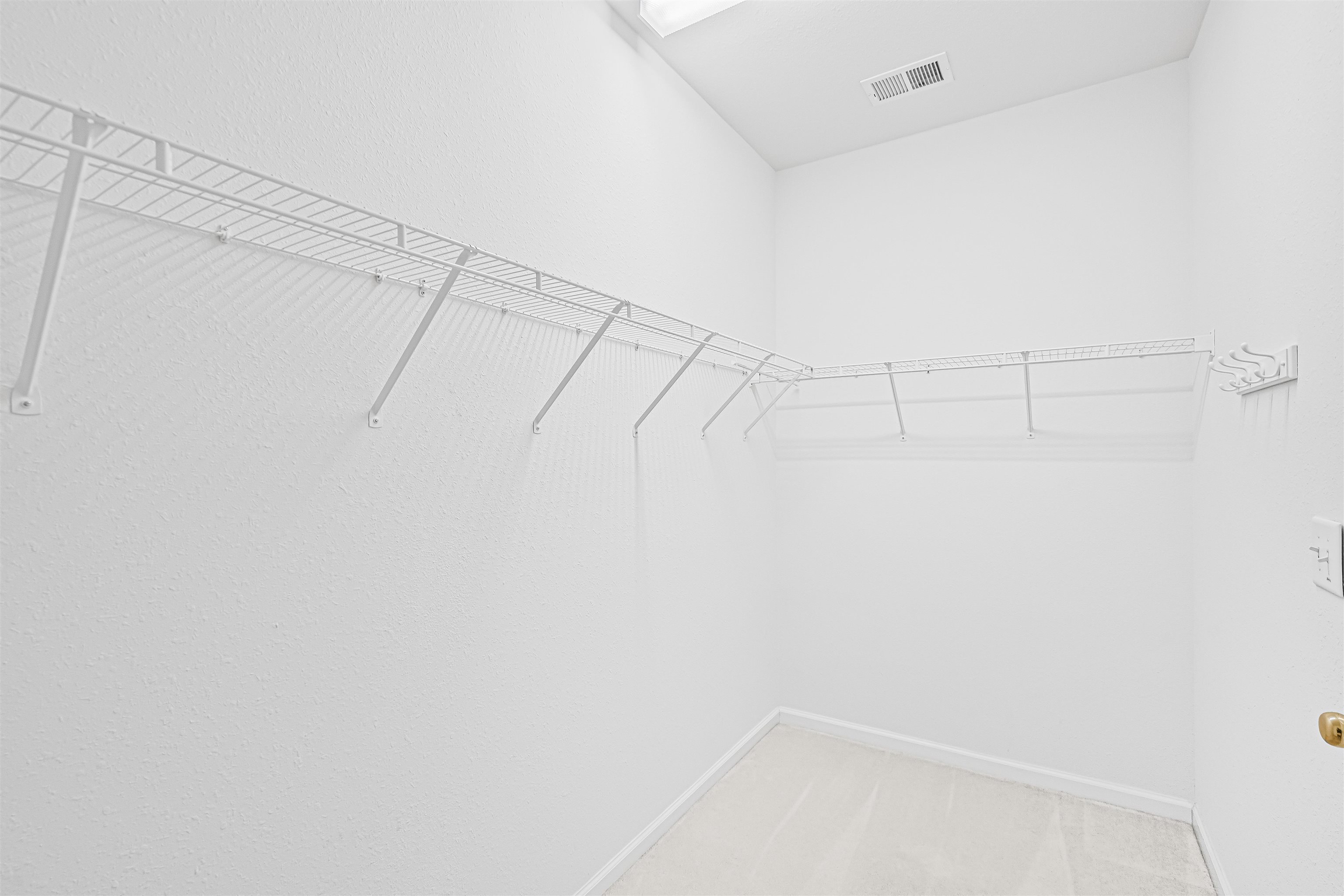 131 Chenoa Dr. Property Photo 28