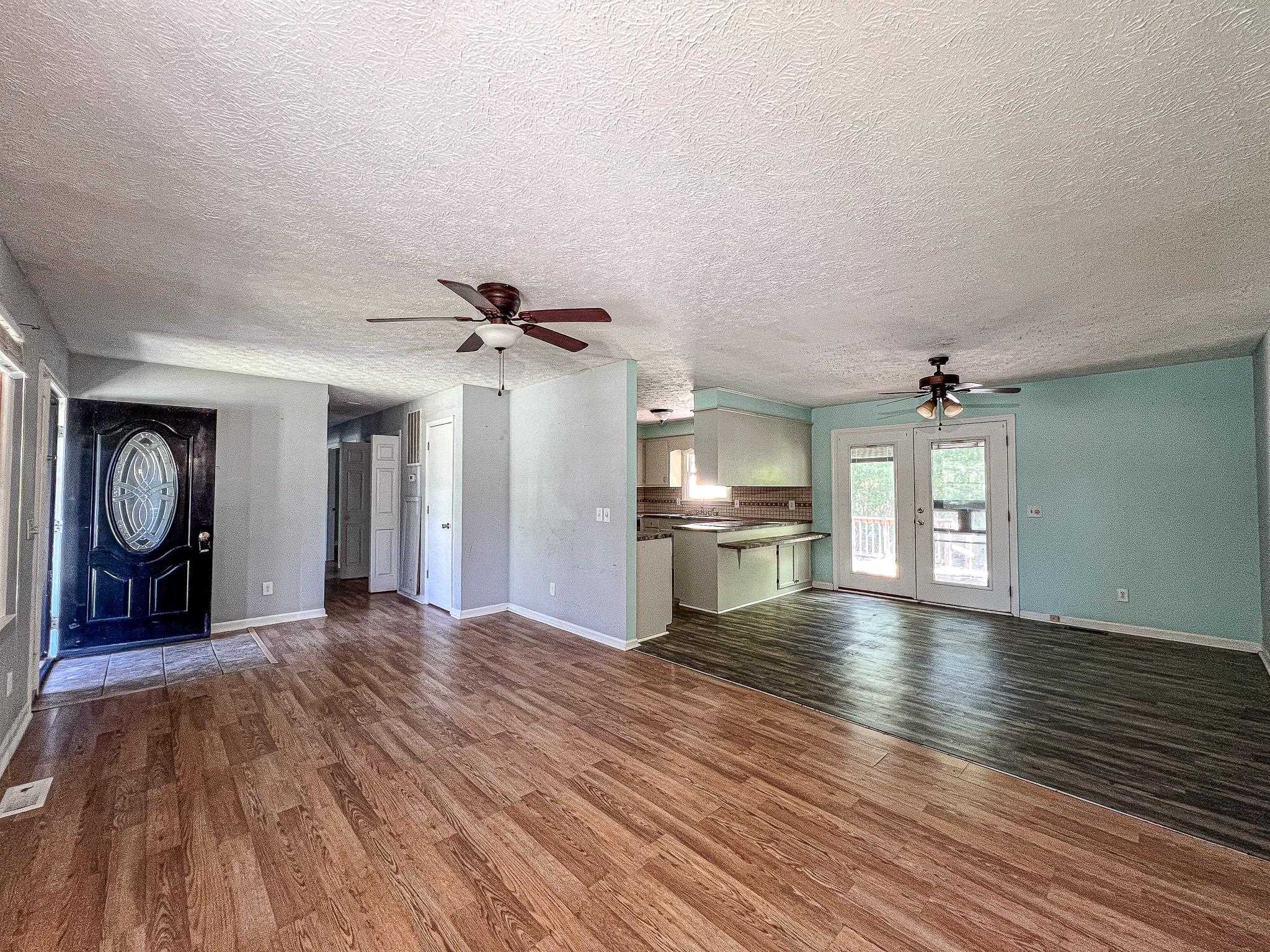 238 Stonebrook Dr. Property Photo 5