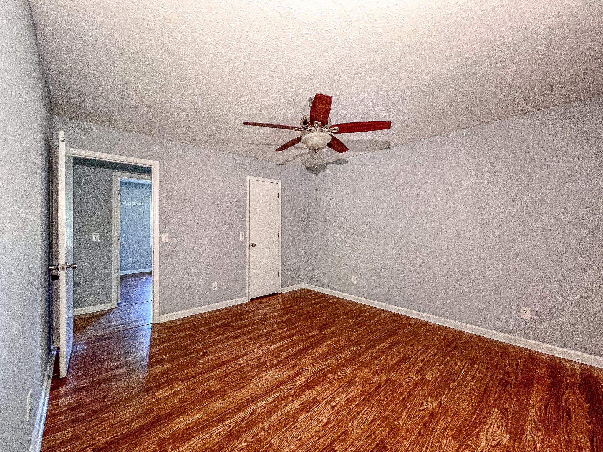 238 Stonebrook Dr. Property Photo 21