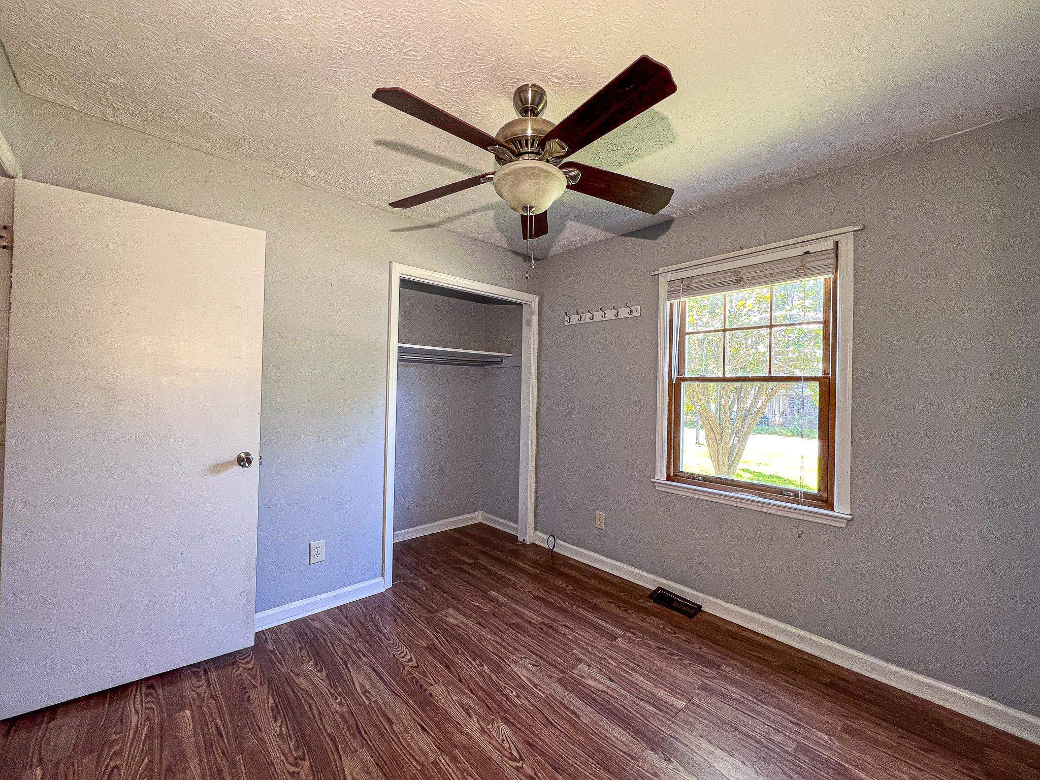 238 Stonebrook Dr. Property Photo 26