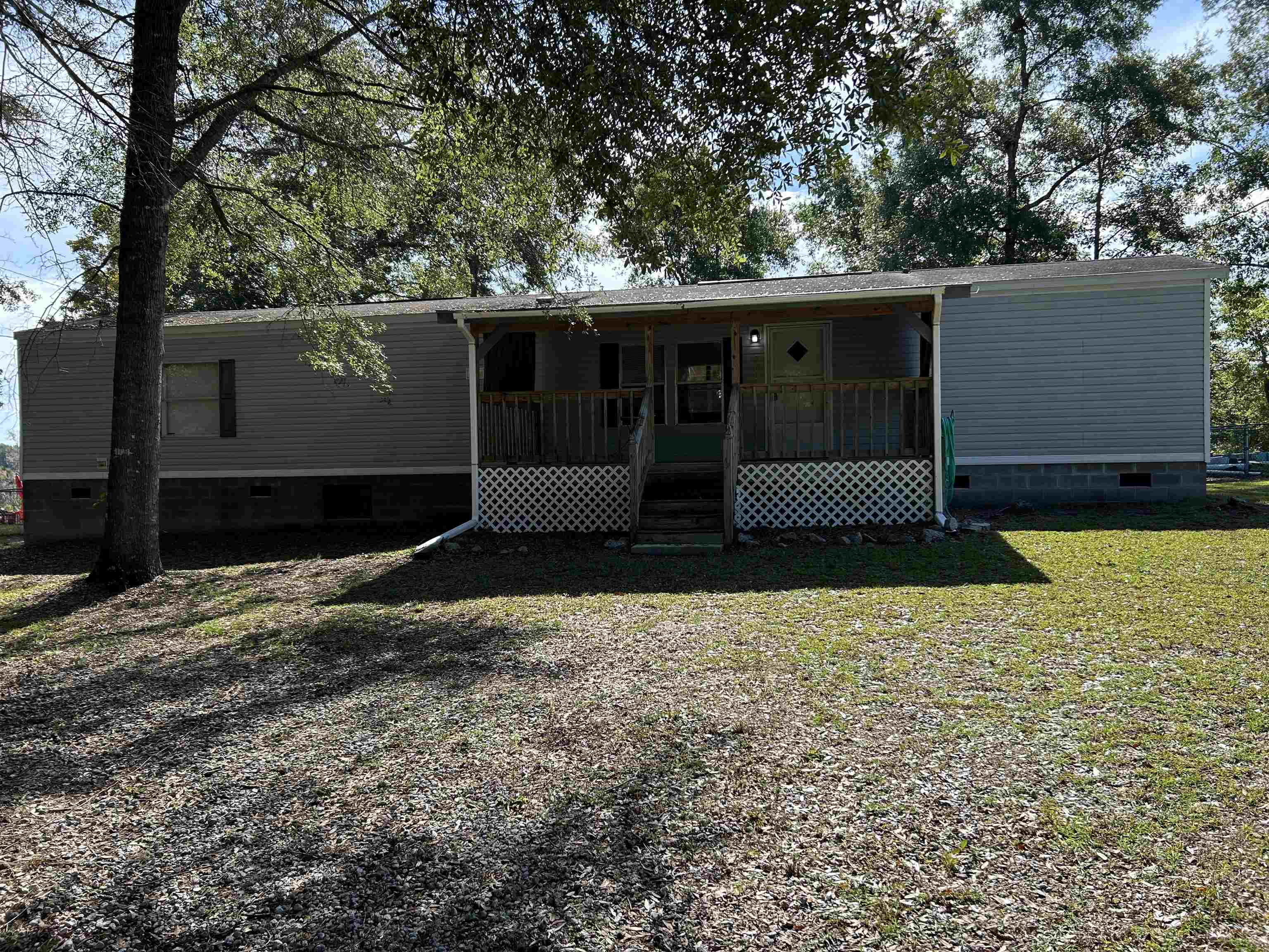 500 Apache Rd. Property Photo 1