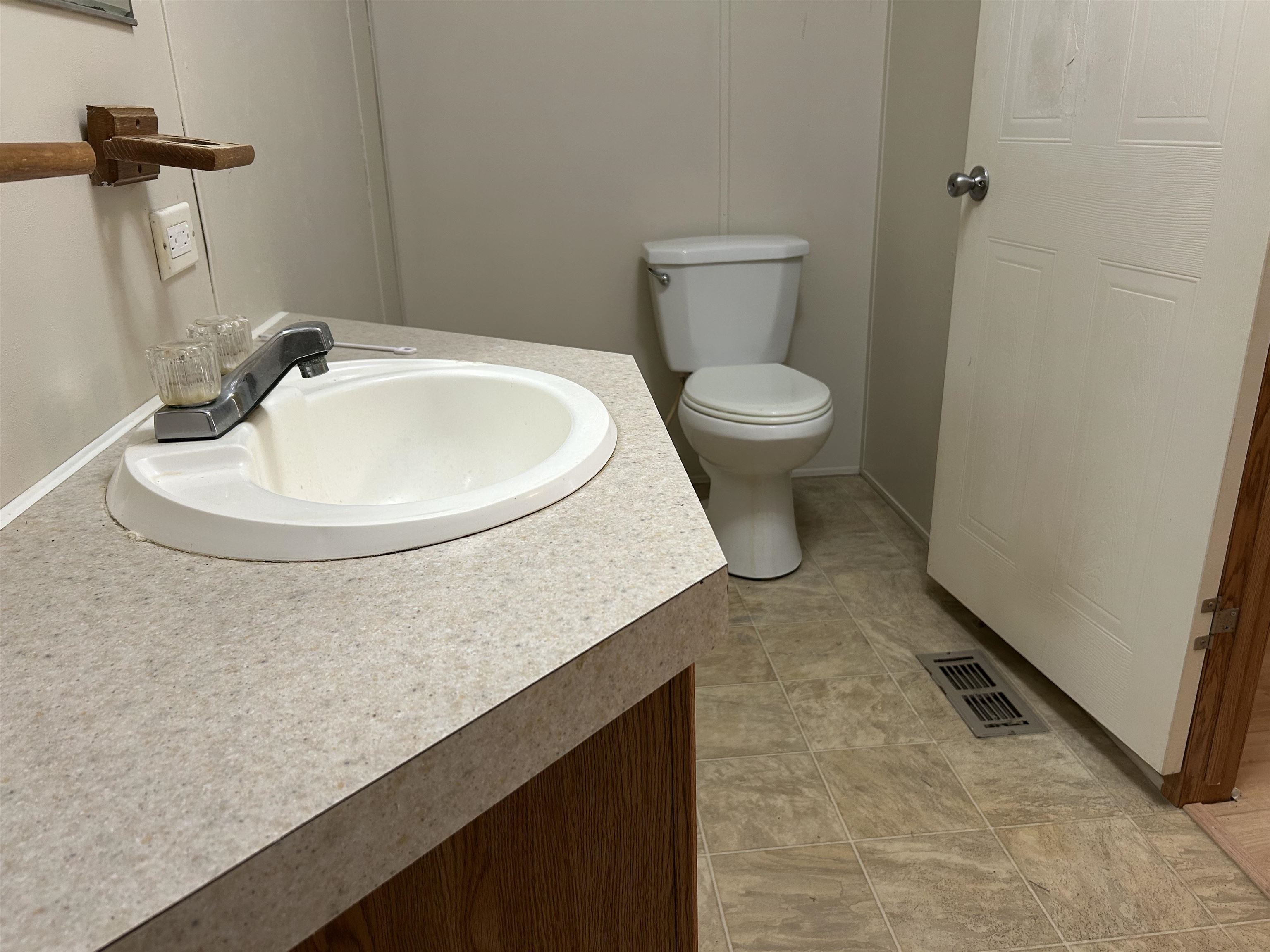 500 Apache Rd. Property Photo 13