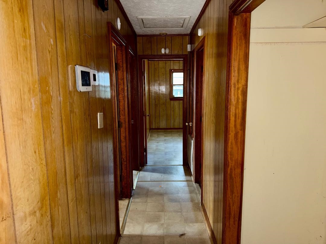 303 Irick Dr. Property Photo 11