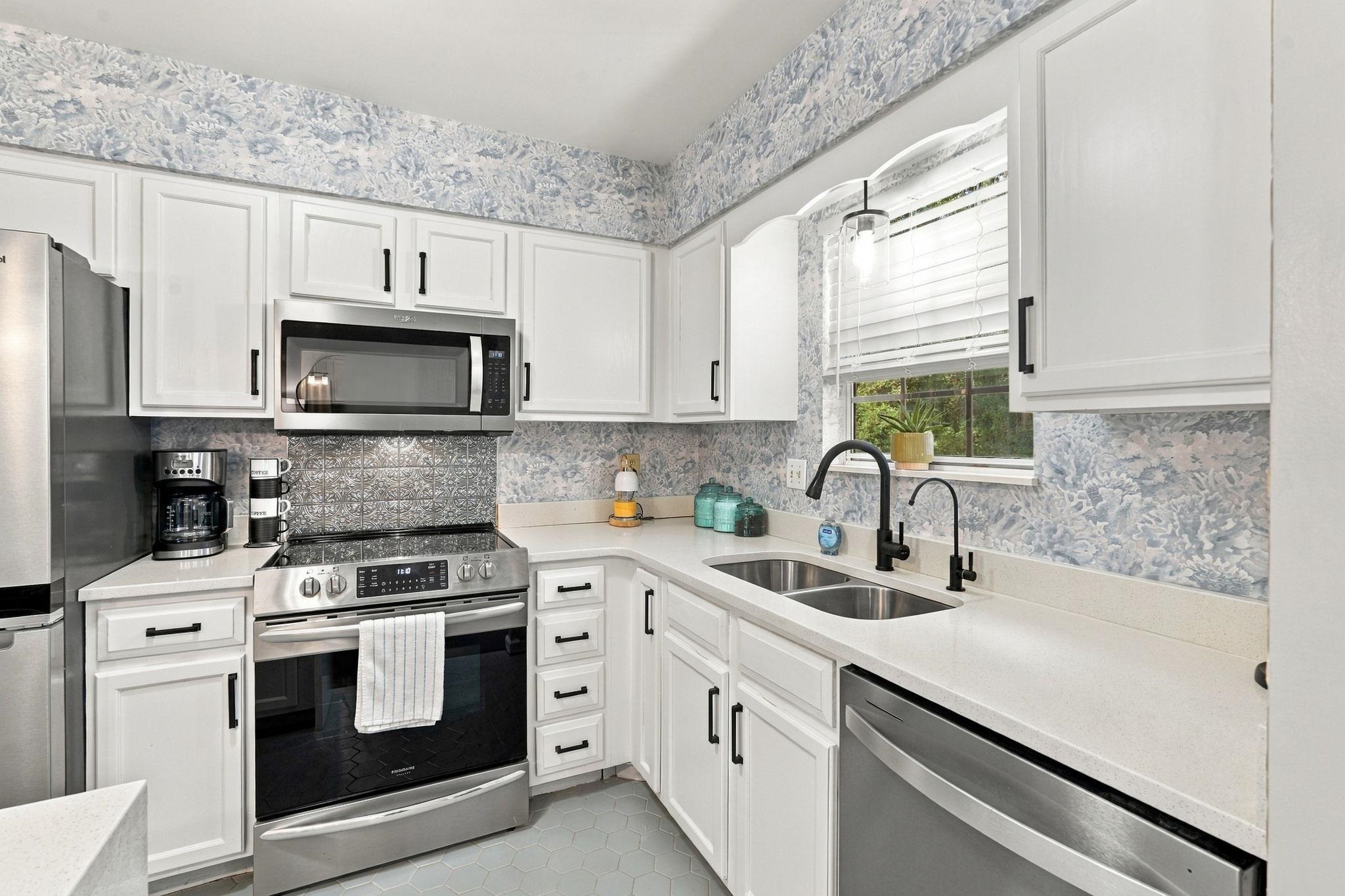 135 Wood Lake Dr. Property Photo 11