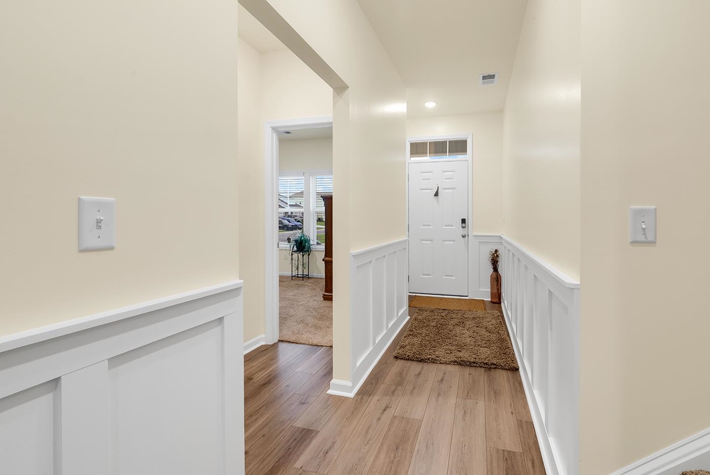 409 White Willow Way Property Photo 2