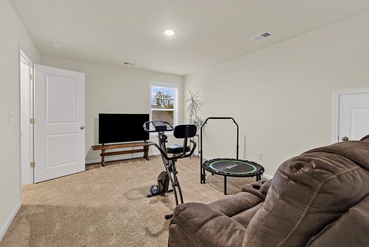 409 White Willow Way Property Photo 10