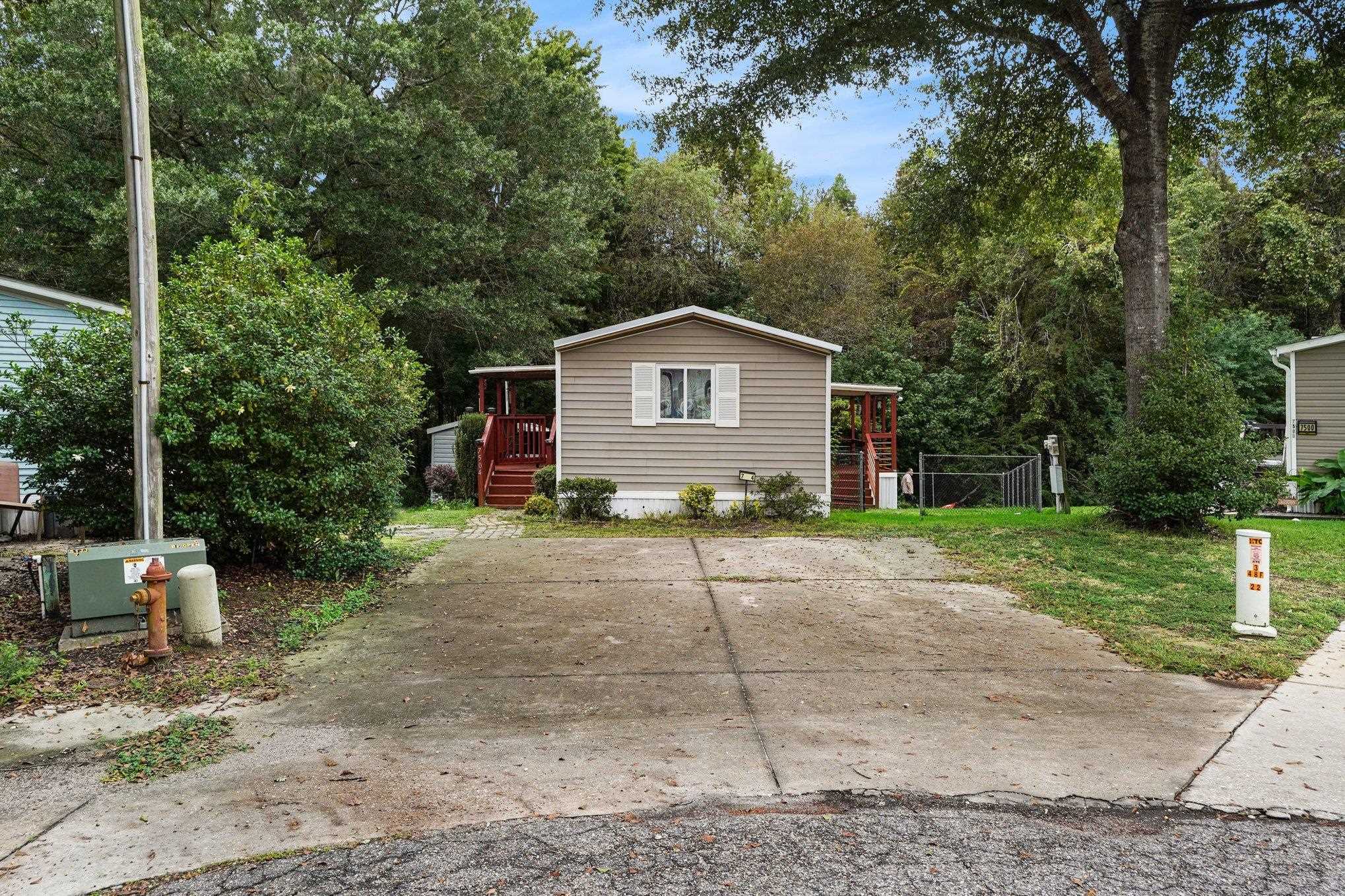7504 Aubrey Ln. Property Photo 2