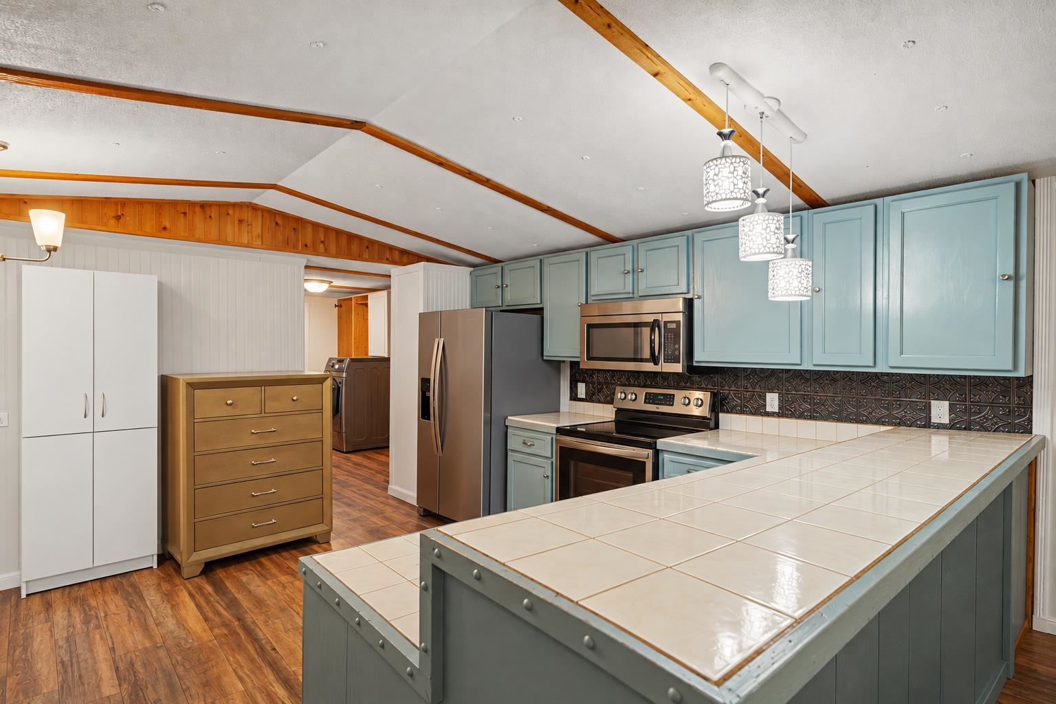 7504 Aubrey Ln. Property Photo 11