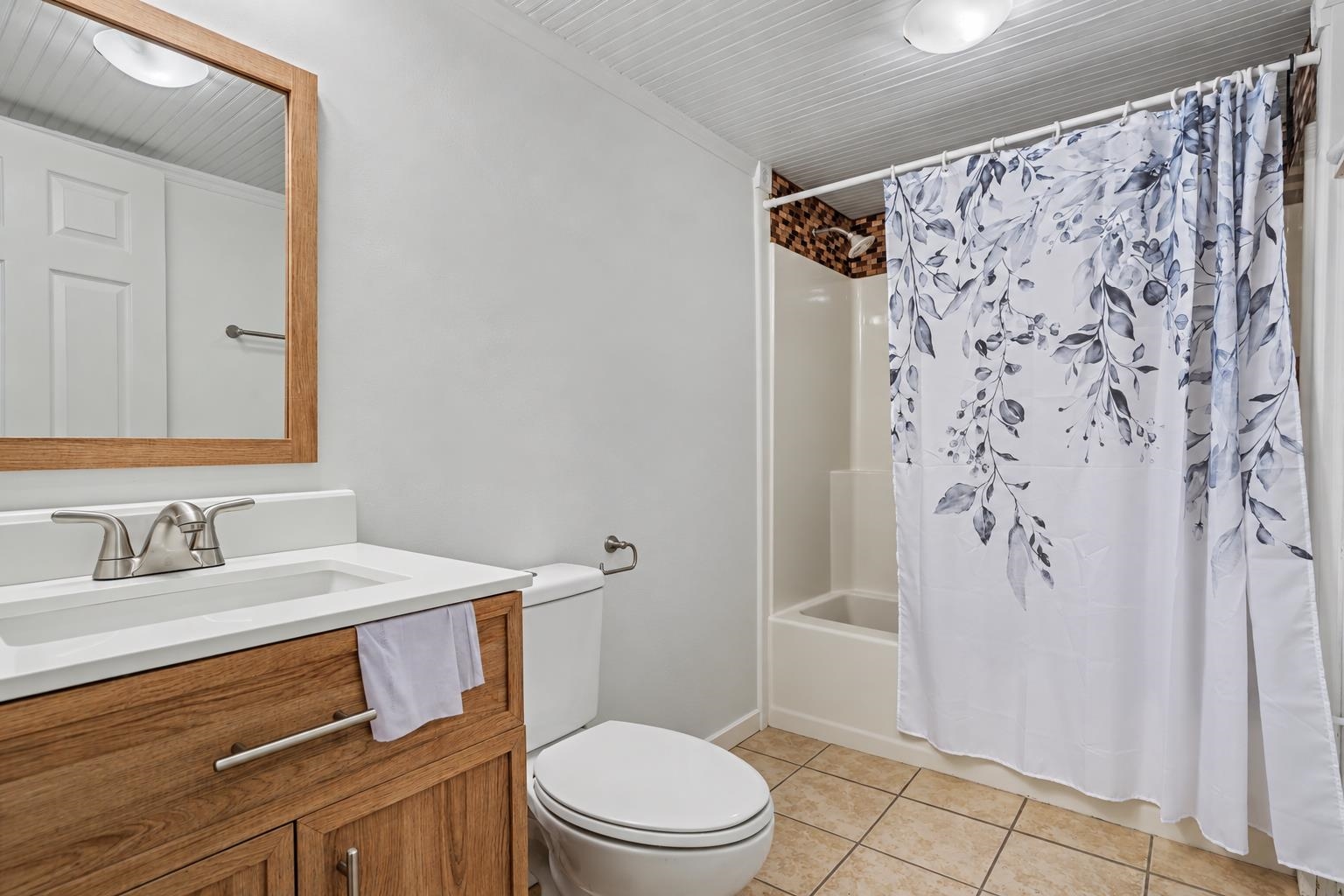 7504 Aubrey Ln. Property Photo 16