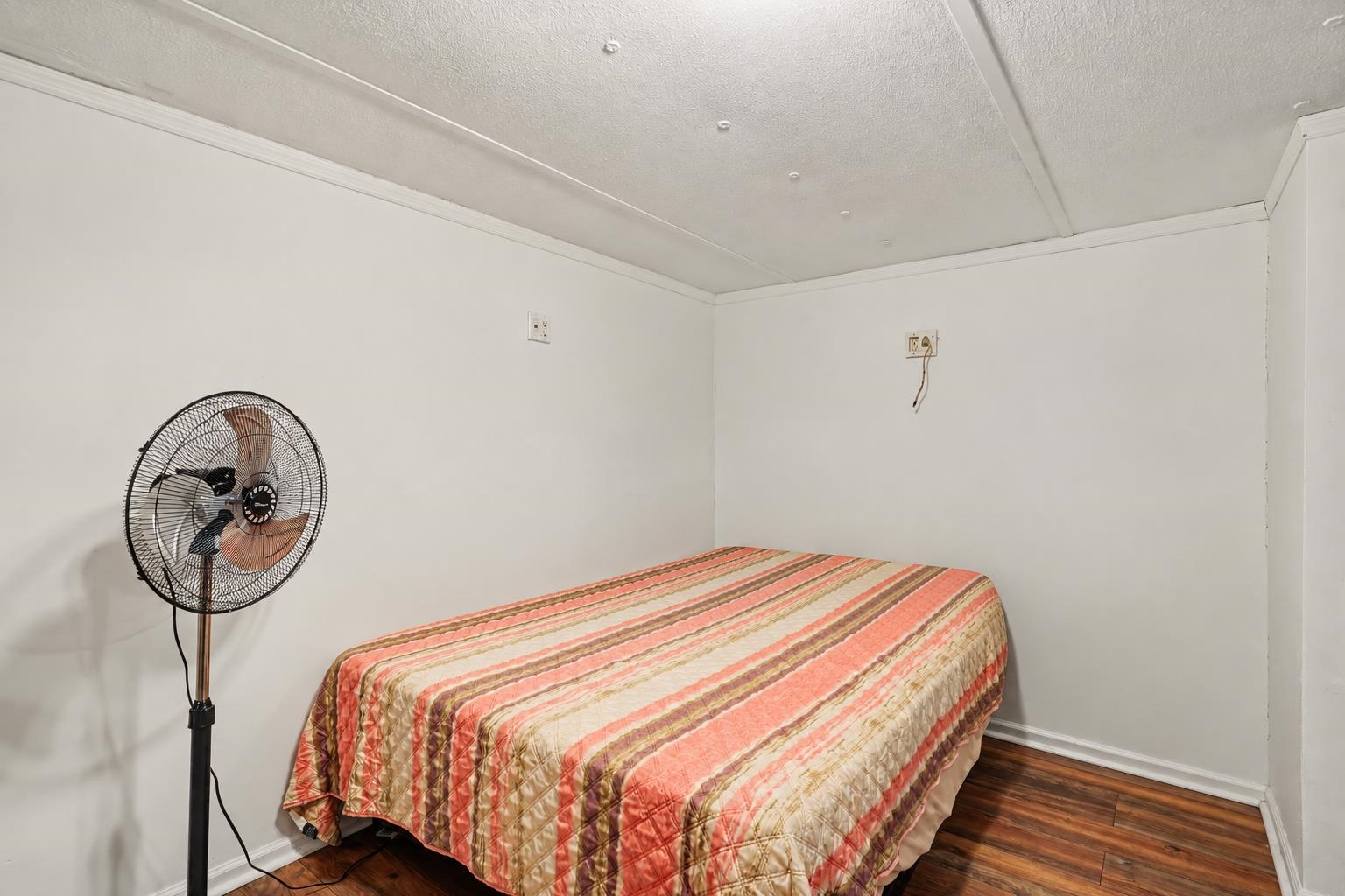 7504 Aubrey Ln. Property Photo 18