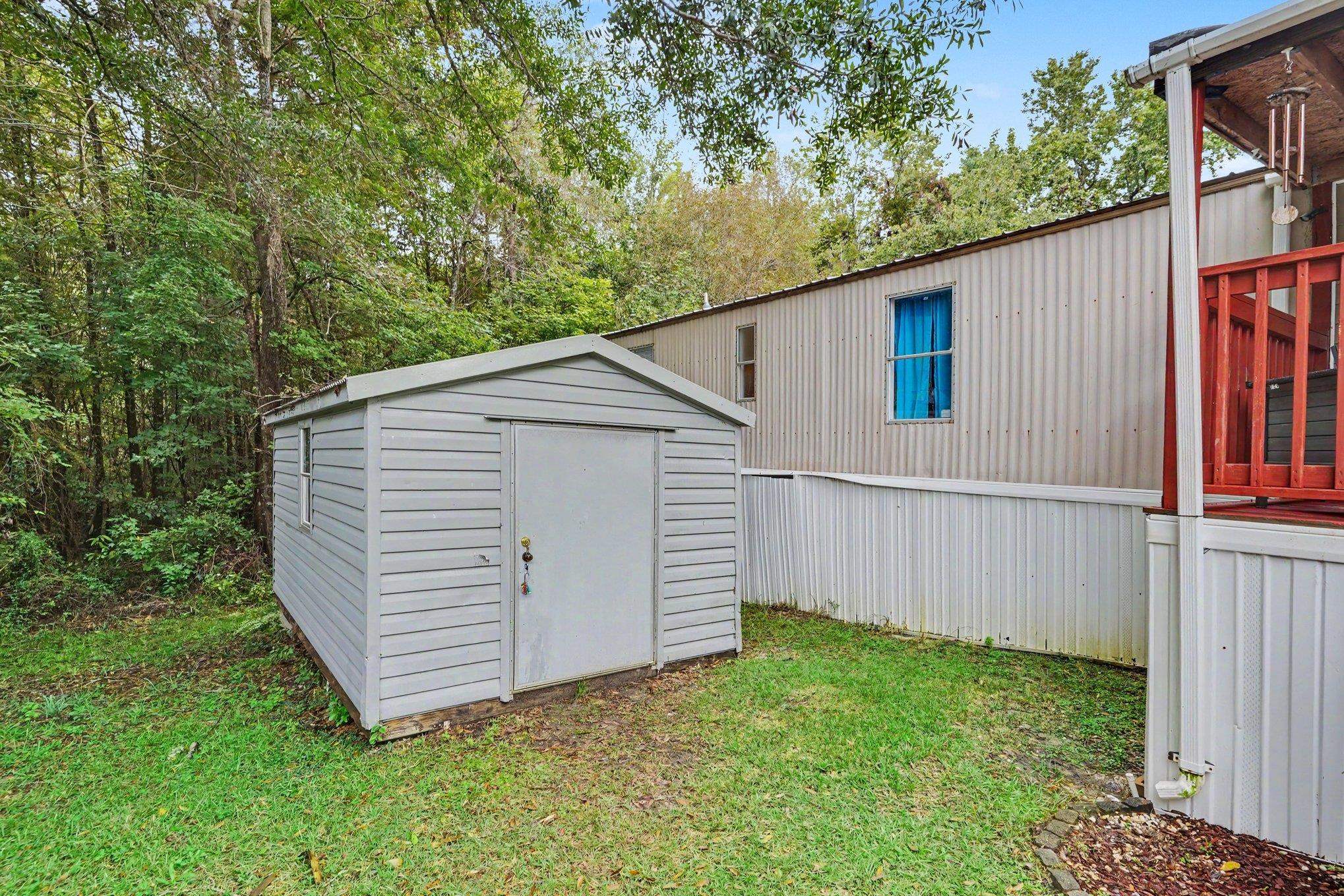 7504 Aubrey Ln. Property Photo 28