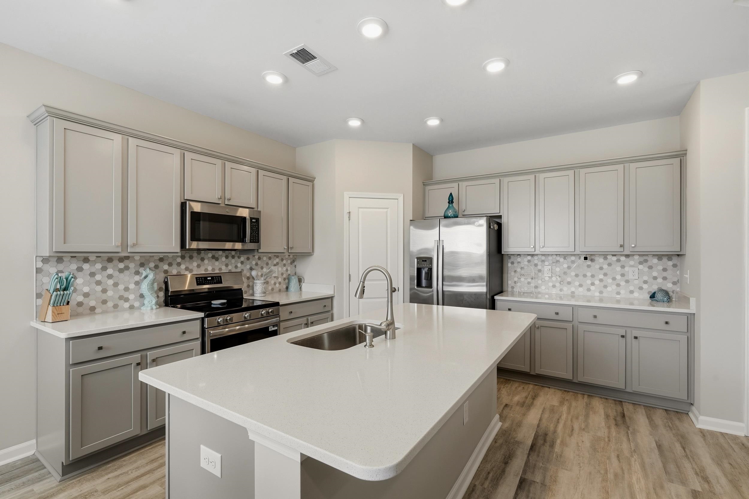 1266 Witch Hazel Way Property Photo 17