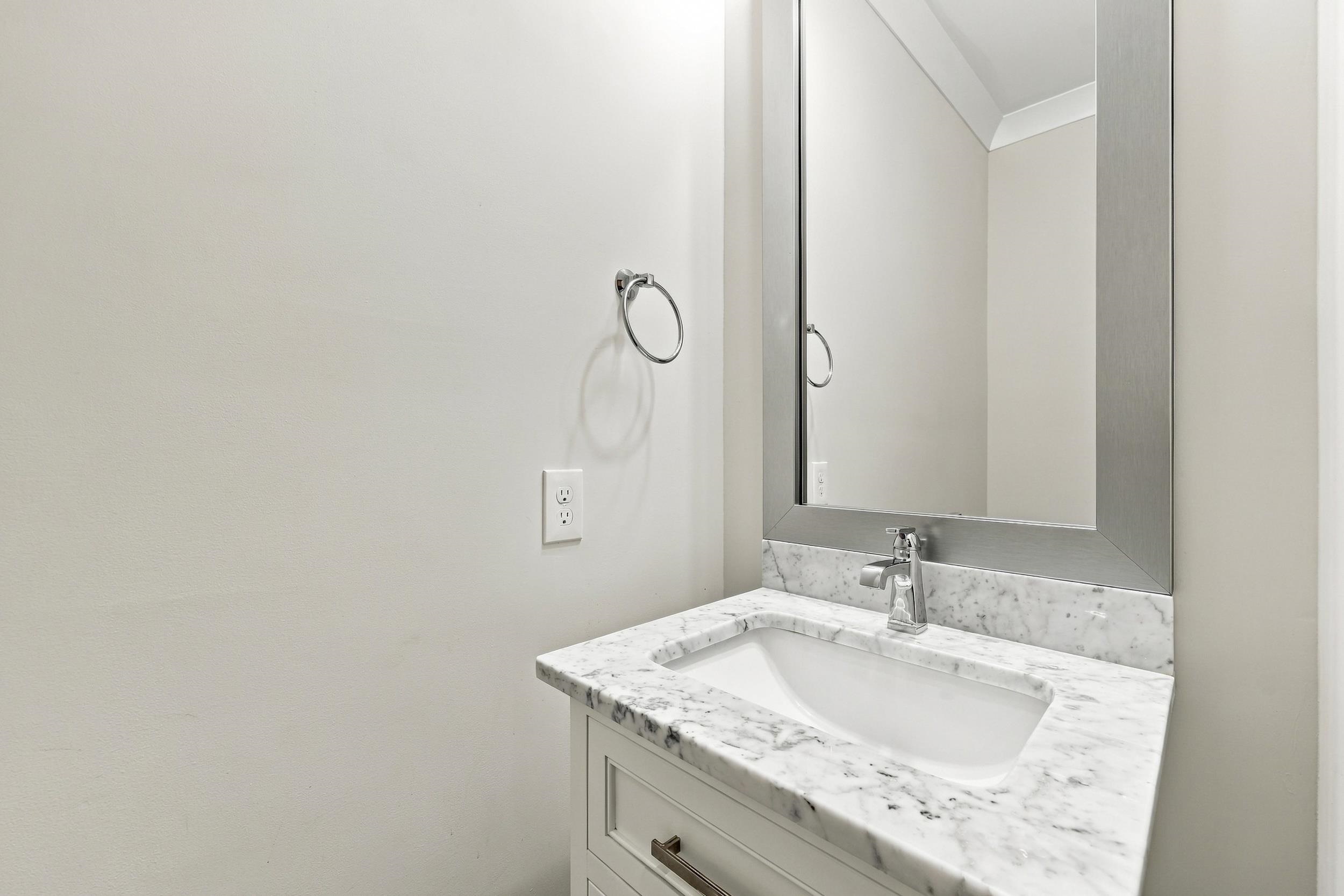 508 Oak Lawn Rd. Property Photo 24