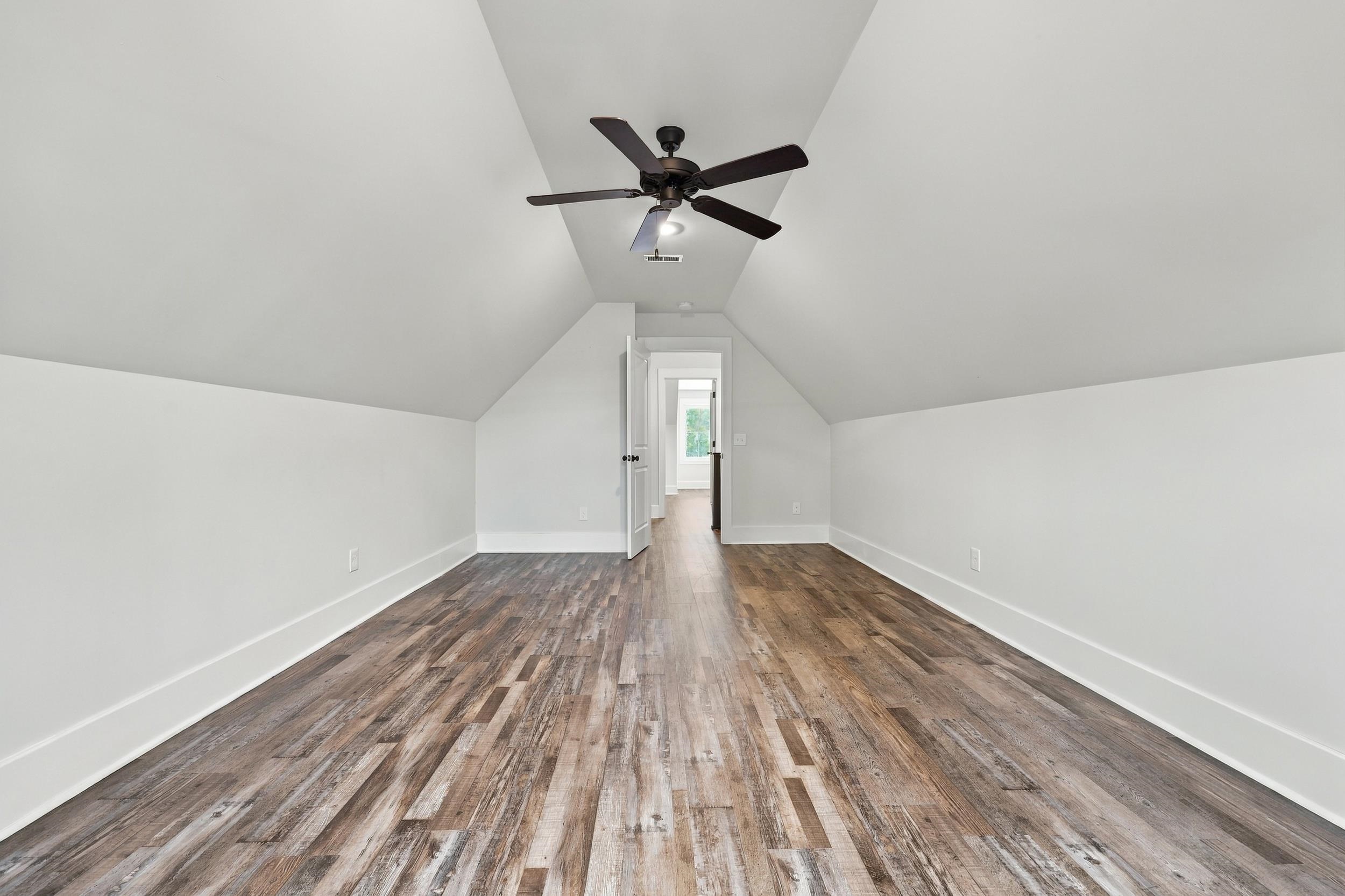508 Oak Lawn Rd. Property Photo 26