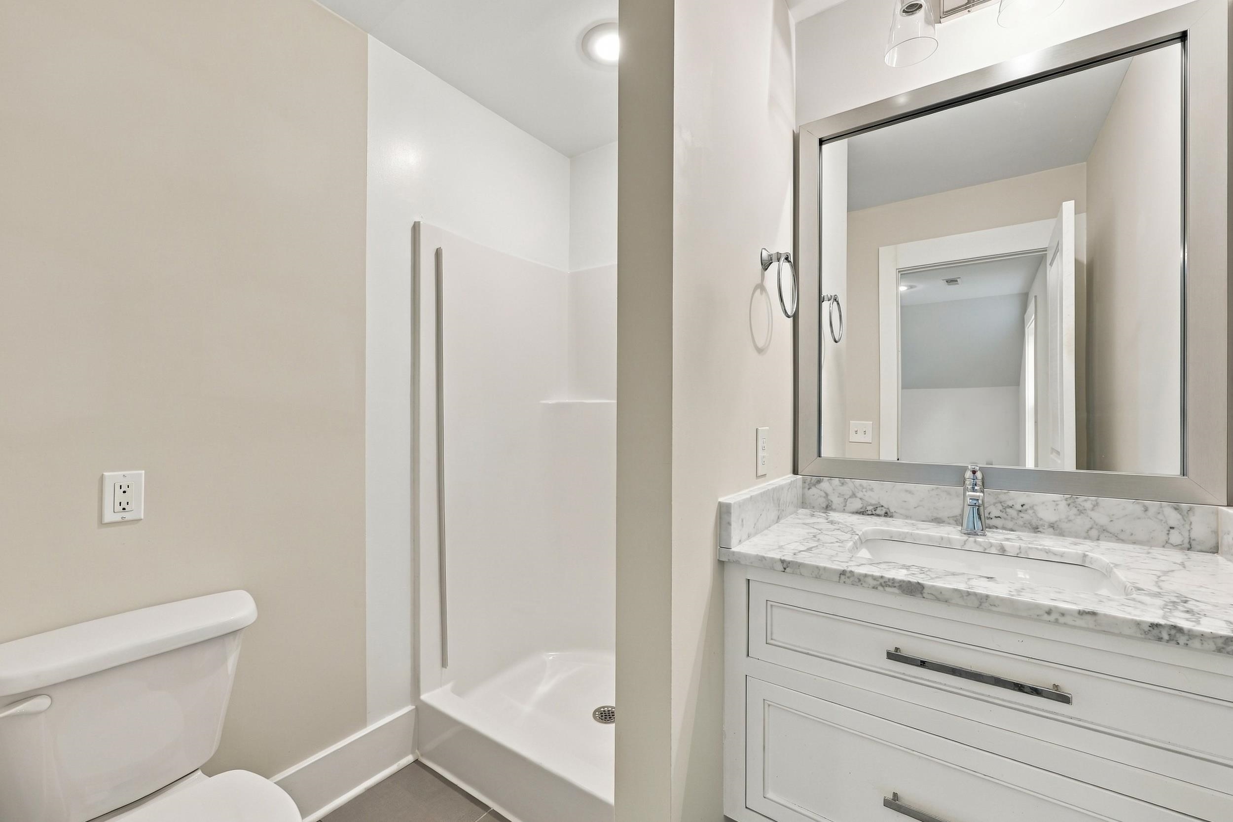 508 Oak Lawn Rd. Property Photo 34