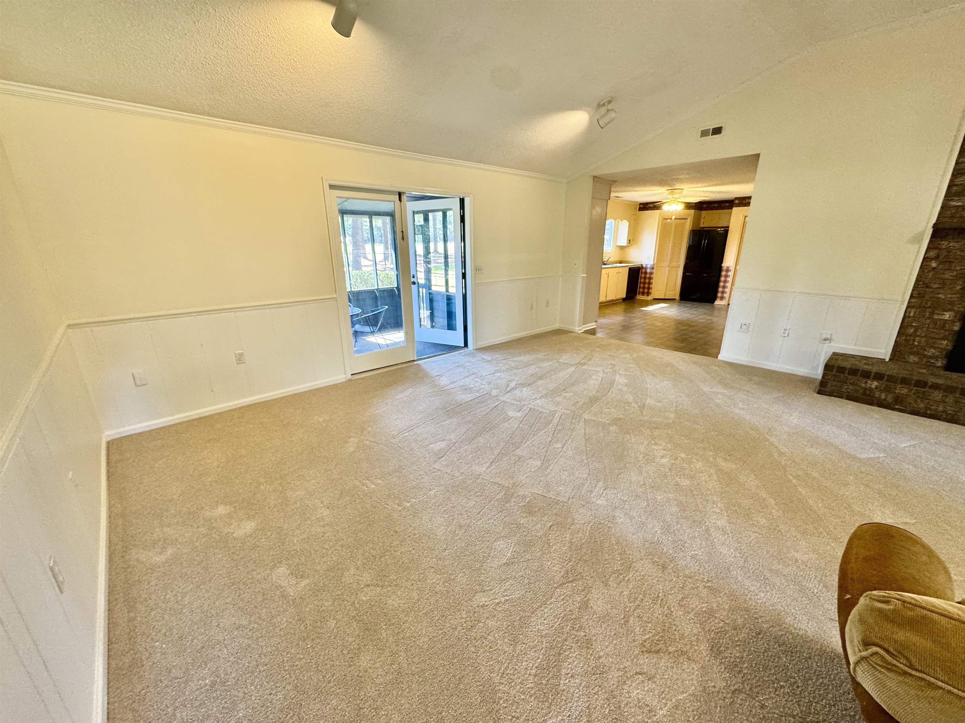 44 Patriot Ln. Property Photo 5