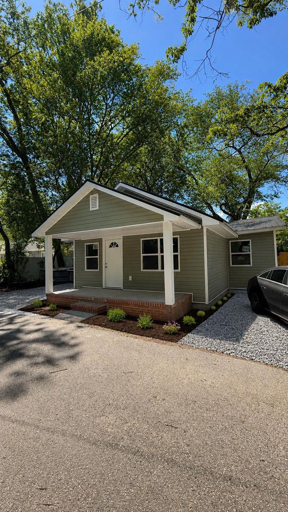1744 John St. Property Photo 19