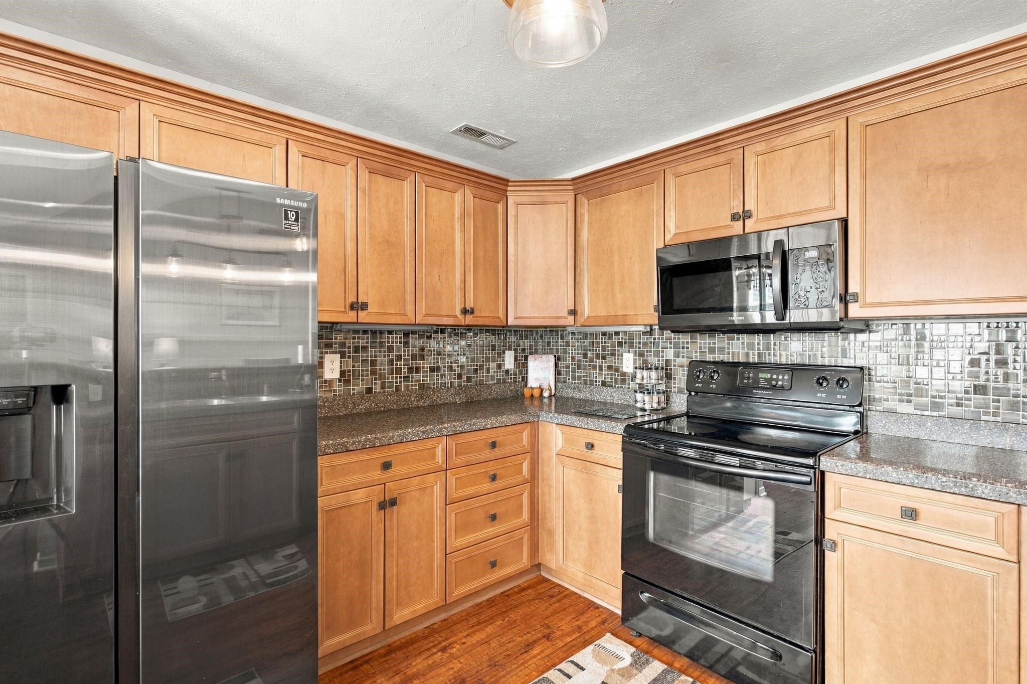 374 Barton Loop Property Photo 13