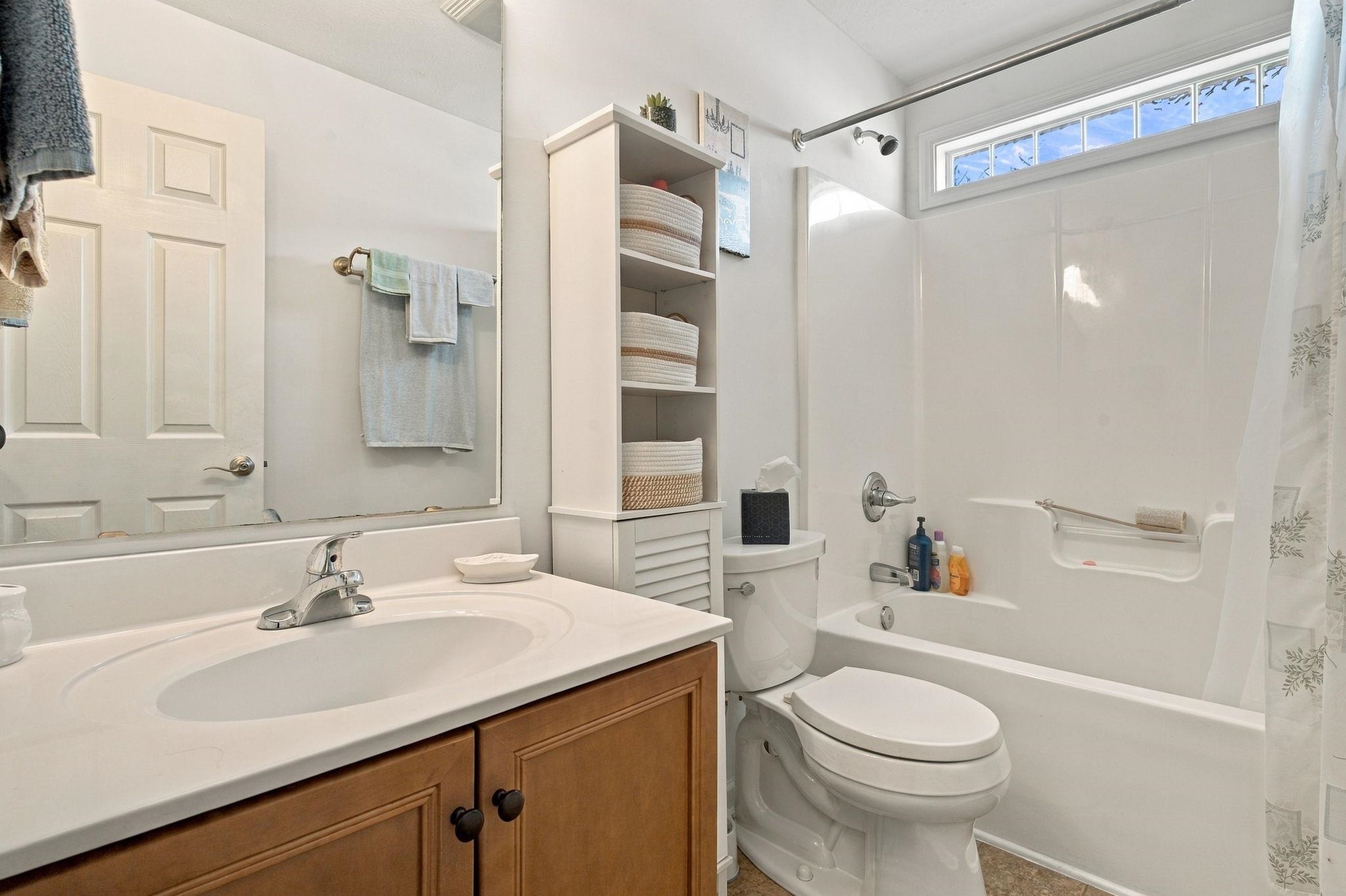 374 Barton Loop Property Photo 24