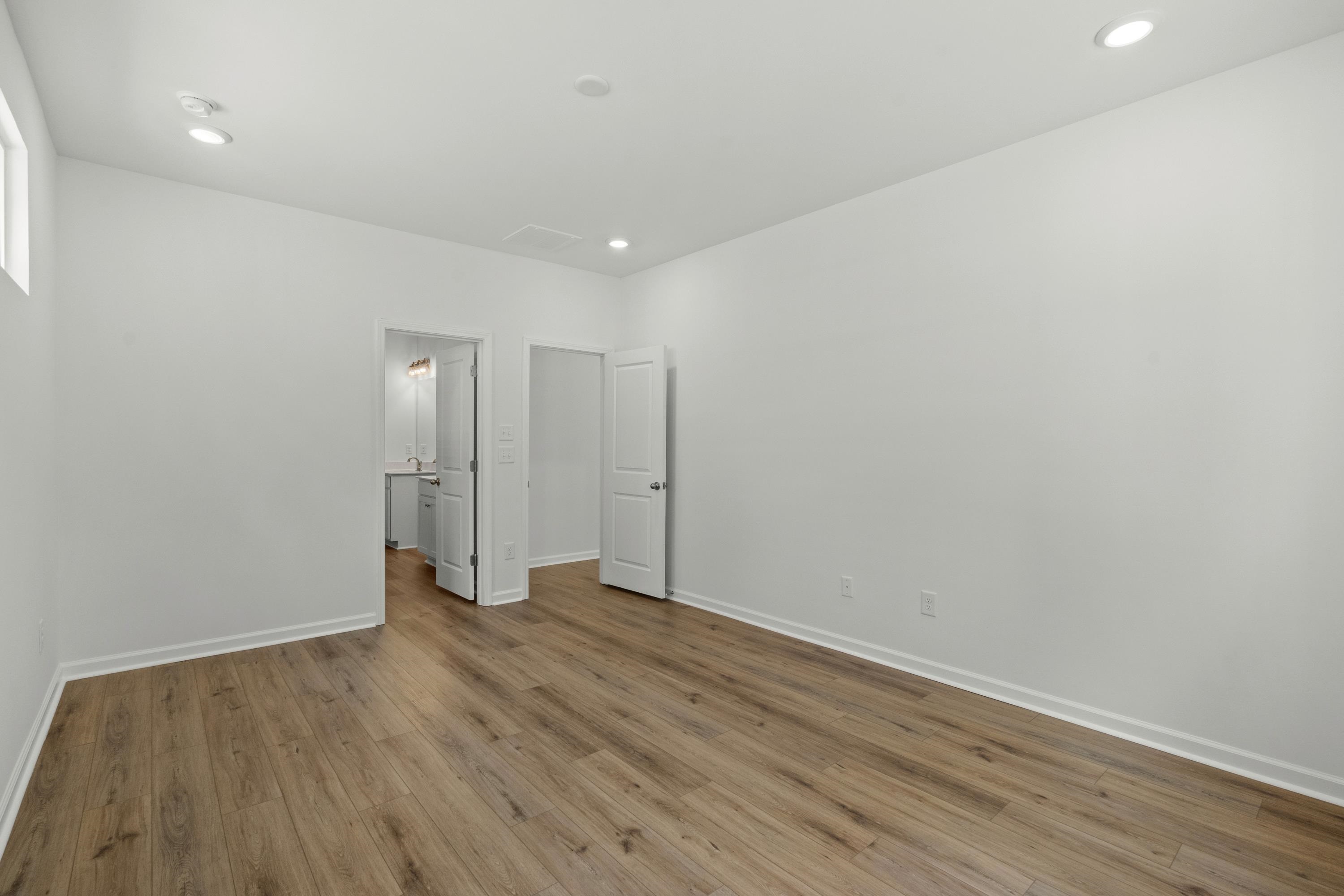 820 Sun Colony Blvd. Property Photo 14