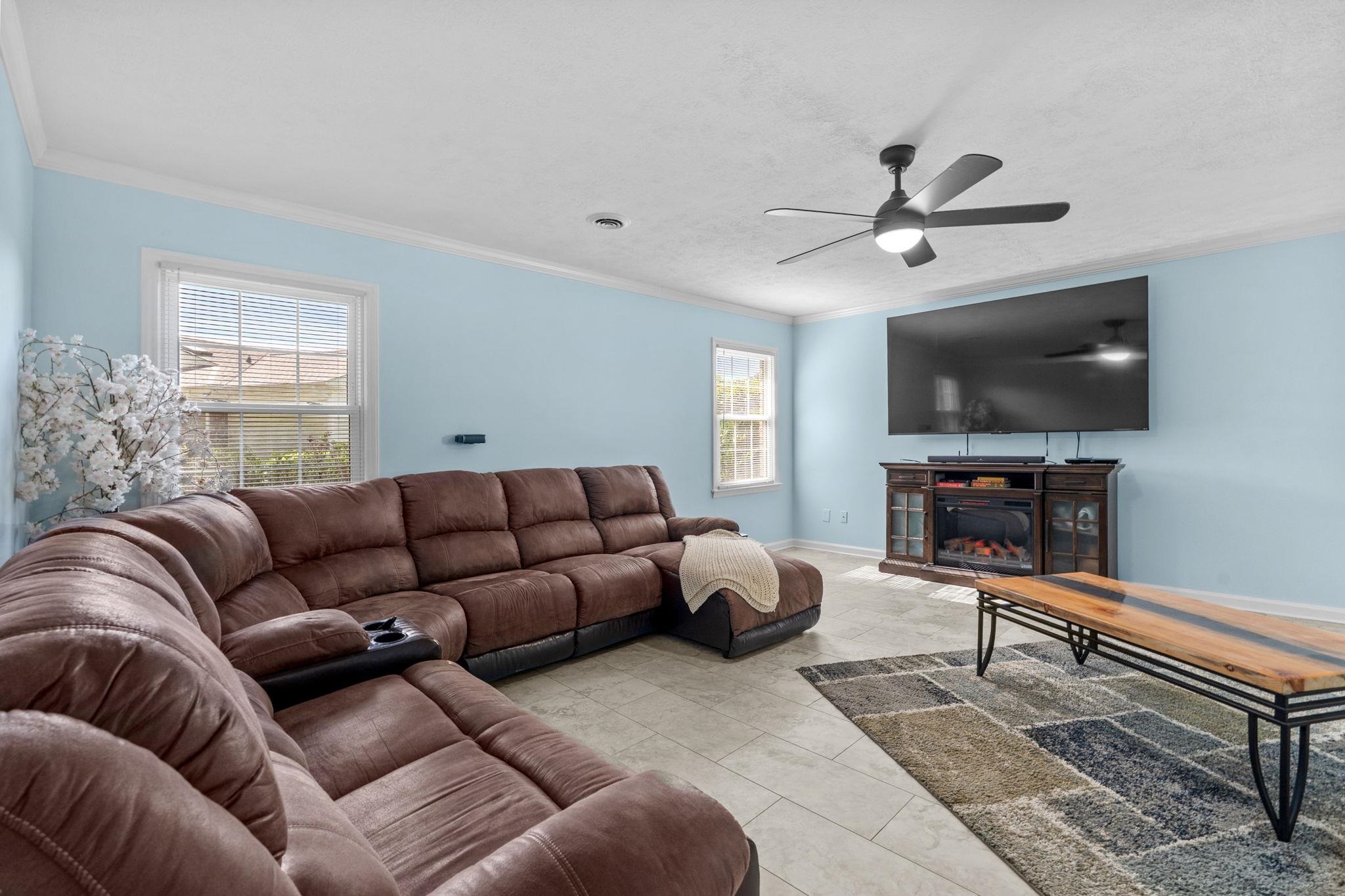 1917 Candy Ln. Property Photo 26
