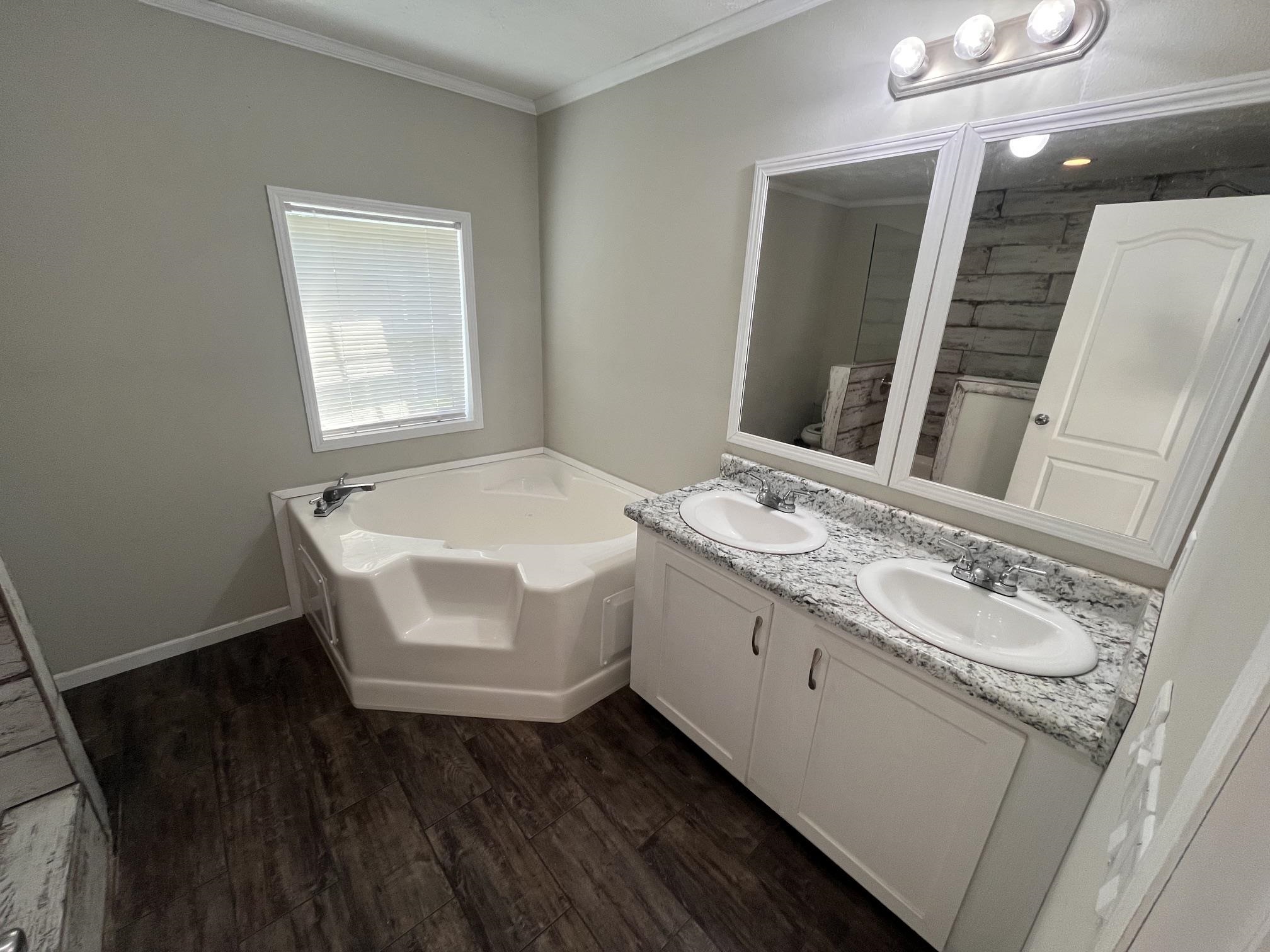 2783 Willowdale Rd. Property Photo 28