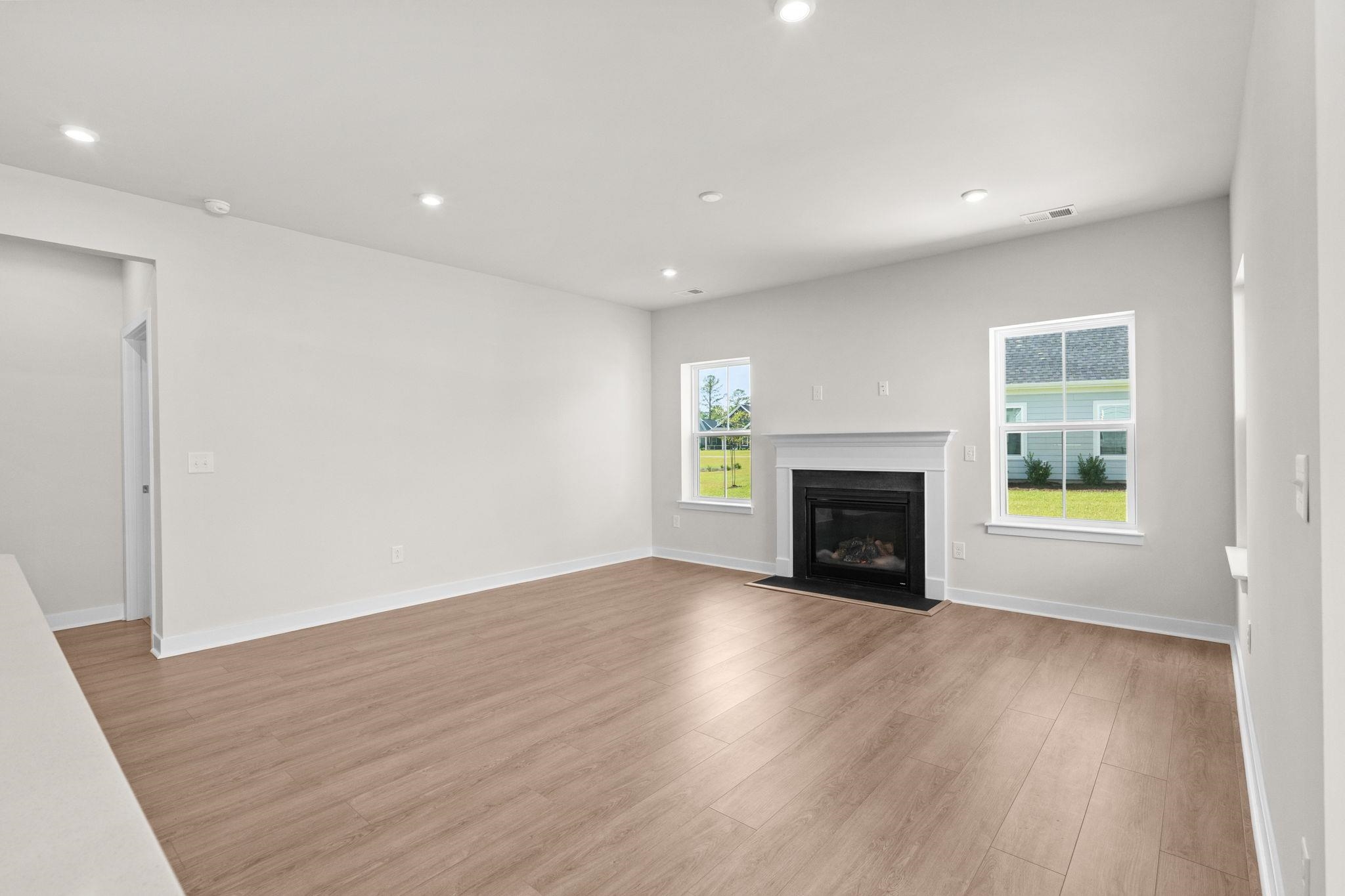 2289 Hazel Way Property Photo 9