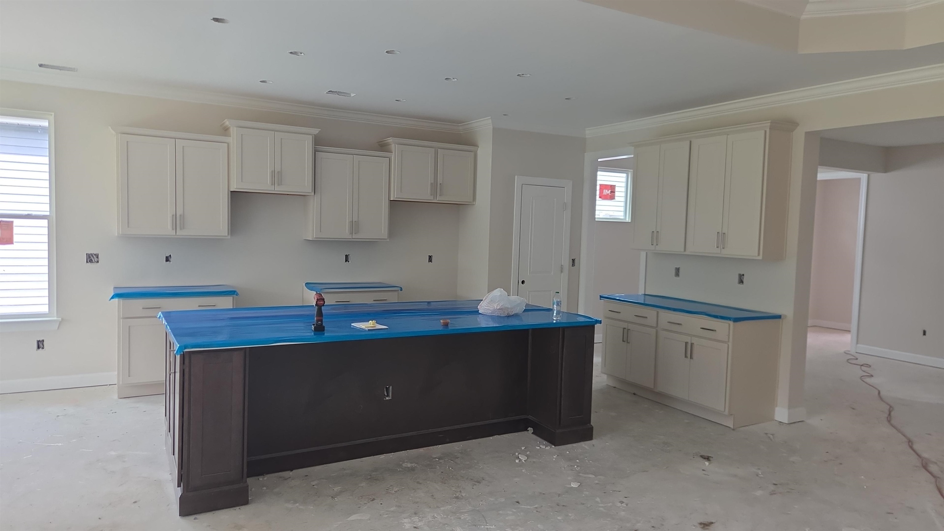 2043 Woodrush Loop Property Photo 2