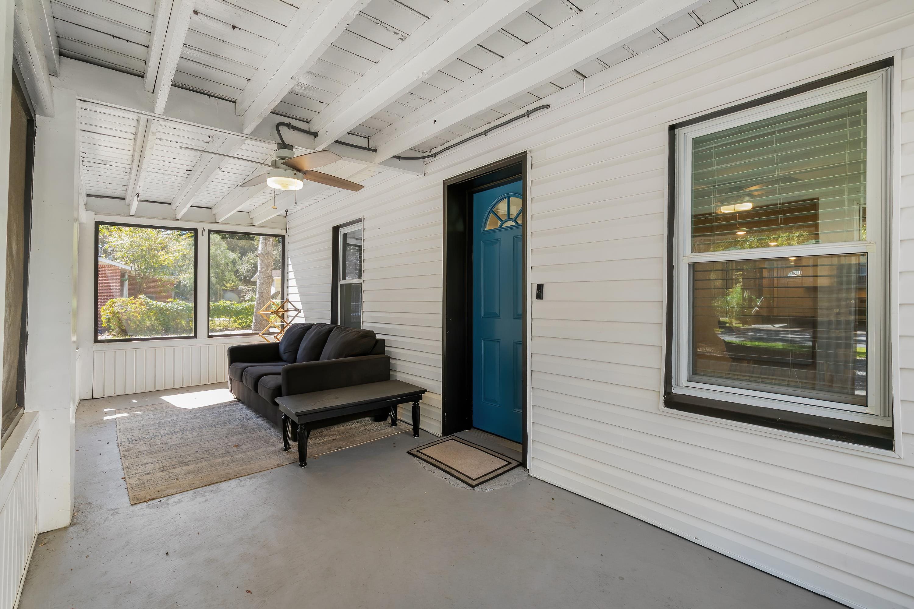 20 S Oak Dr. Property Photo 9