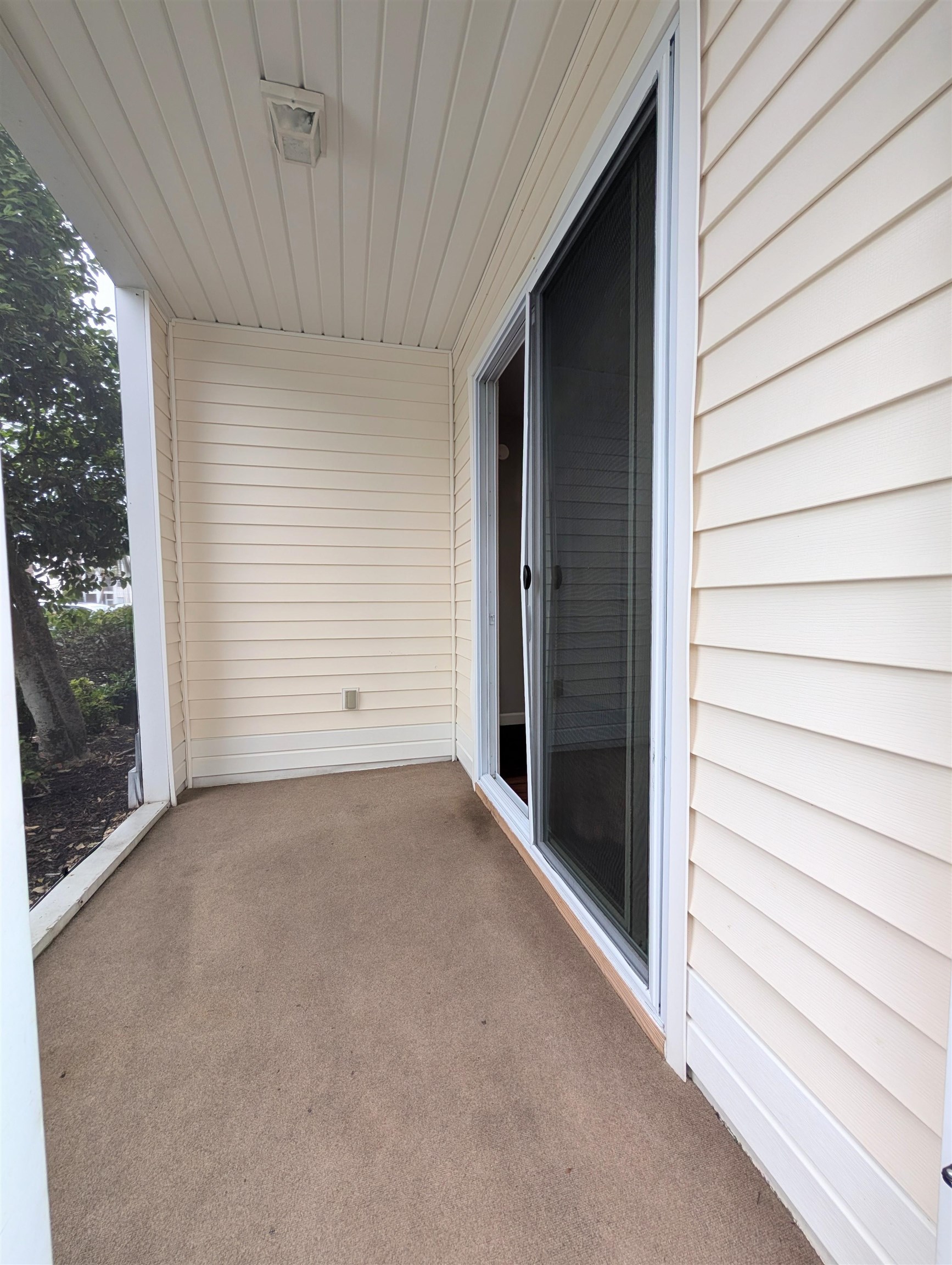 484 River Oak Dr. Property Photo 32