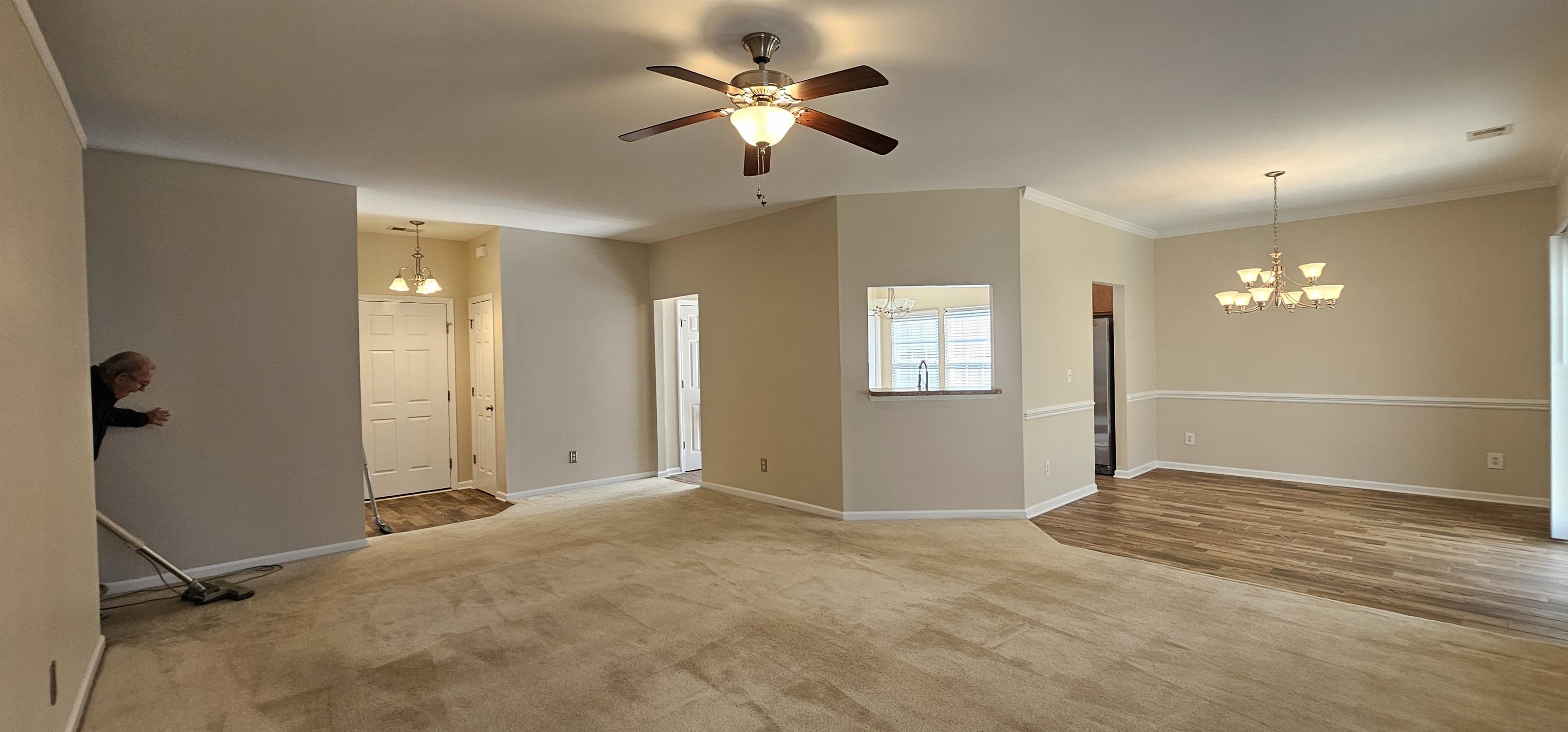 1593 Langley Dr. Property Photo 7