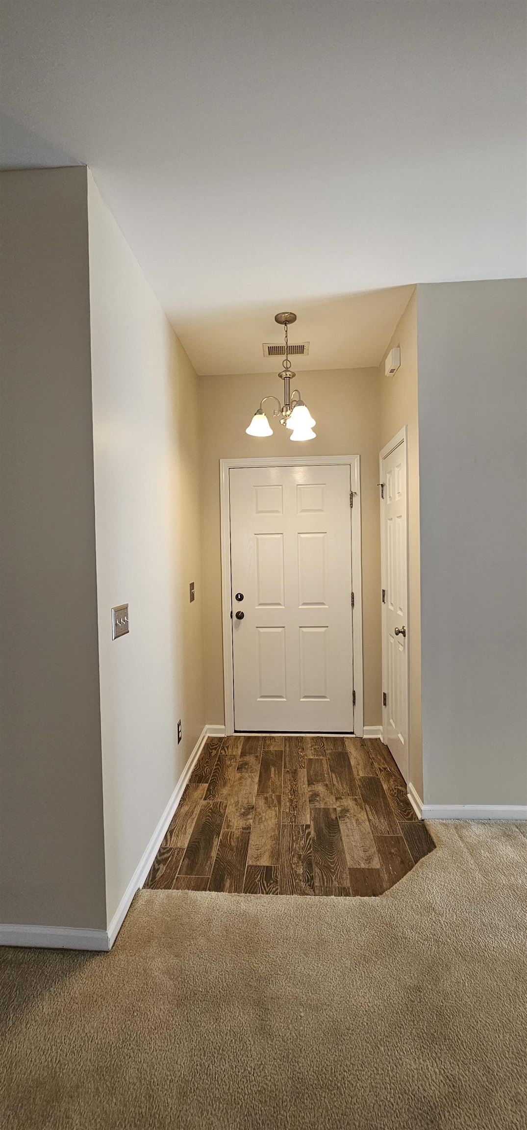 1593 Langley Dr. Property Photo 9