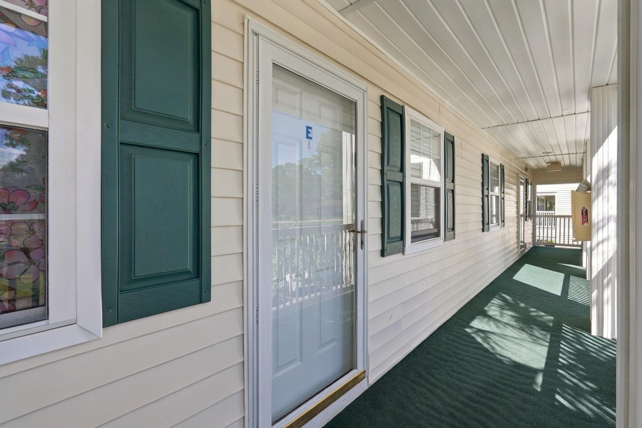 593 Blue River Ct. Property Photo 3