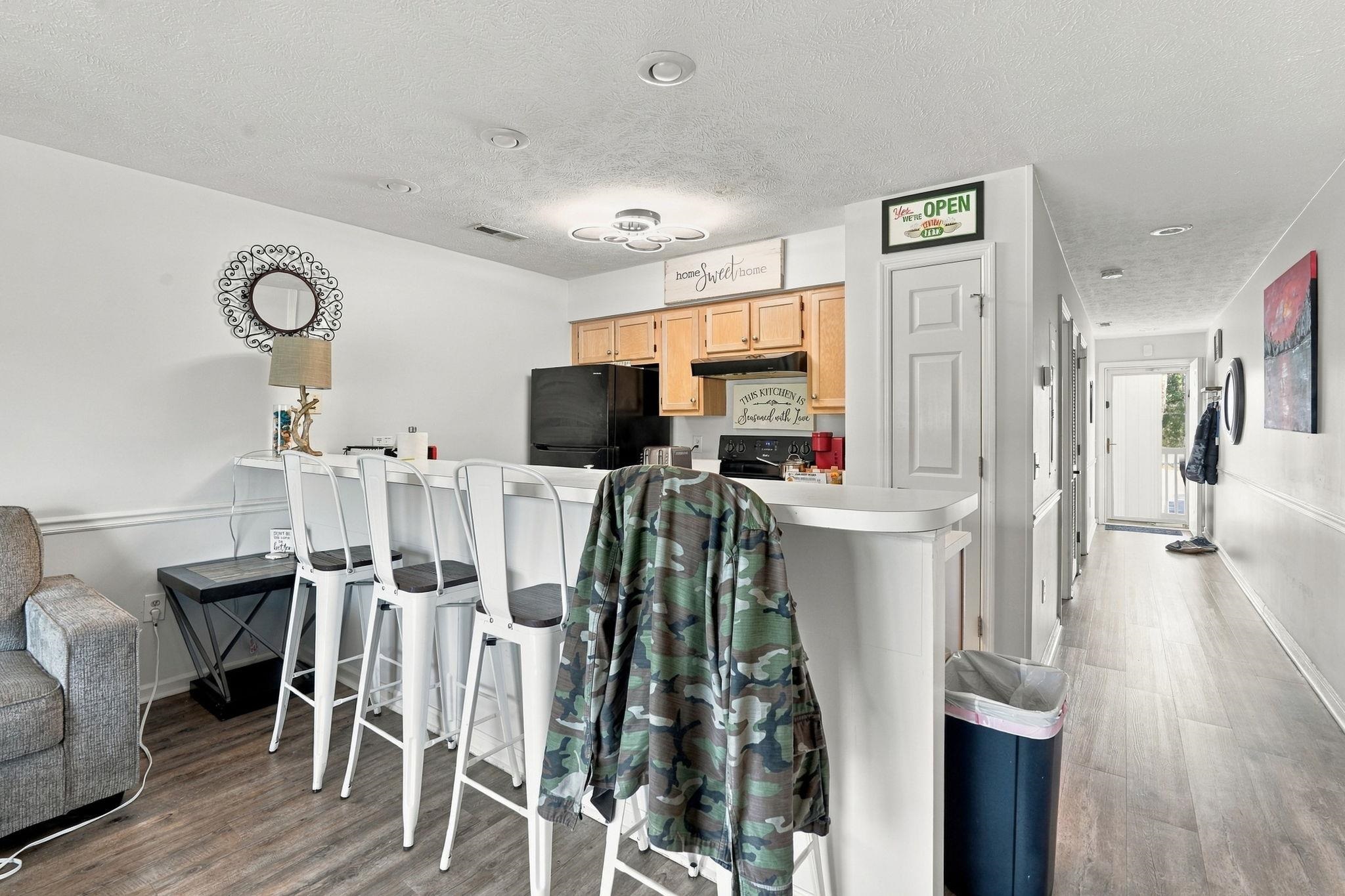 593 Blue River Ct. Property Photo 8