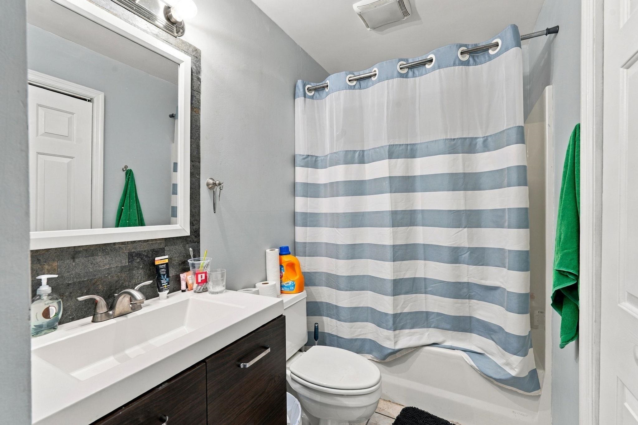 593 Blue River Ct. Property Photo 16