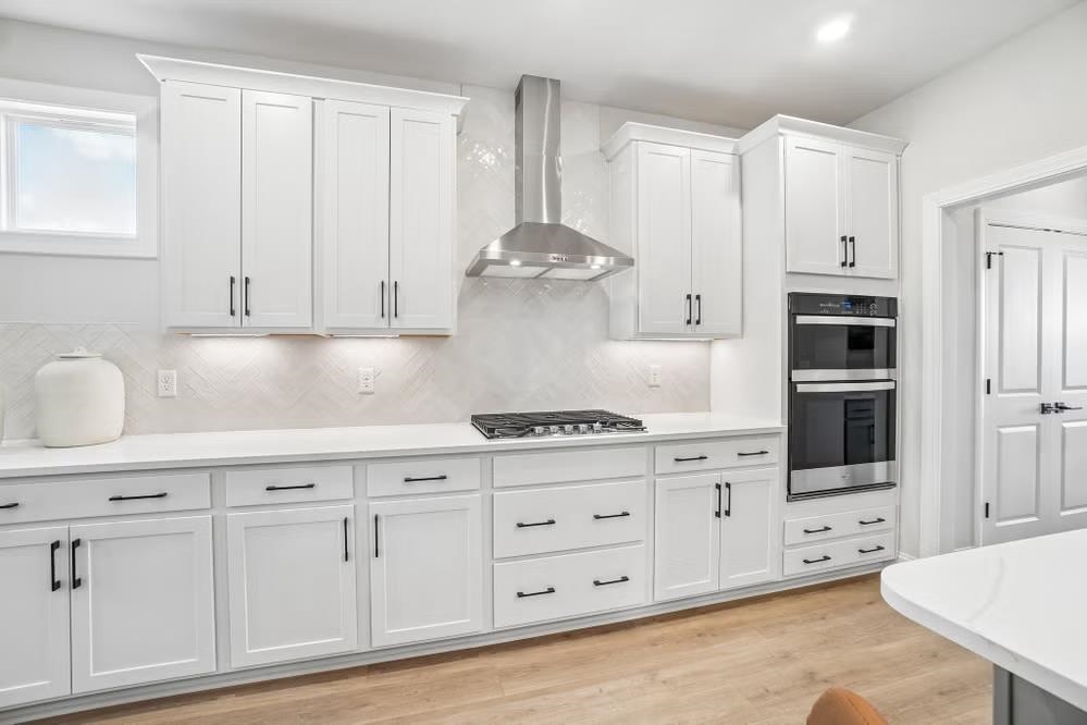 7704 Vicino Path Property Photo 40