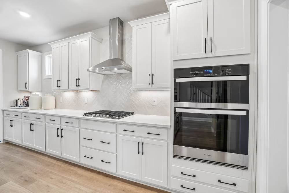 7704 Vicino Path Property Photo 41